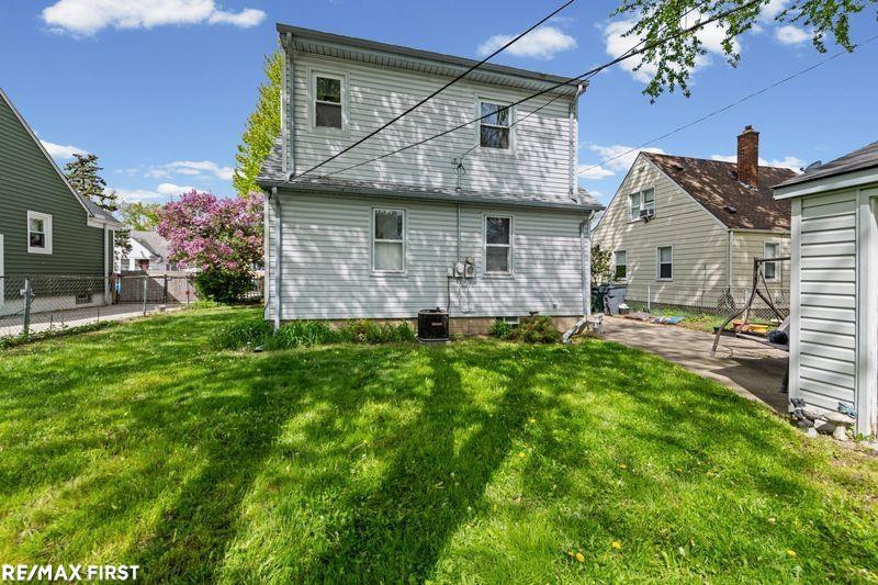 1864 Bacon Avenue, Berkley, MI 48072 — Photo 19