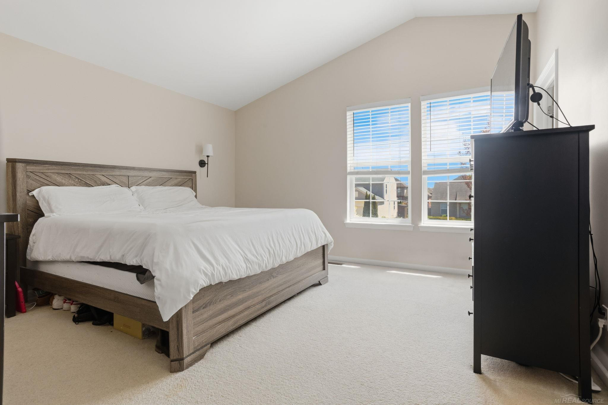 56807 Winding Creek Drive, Macomb, MI 48042 — Photo 9