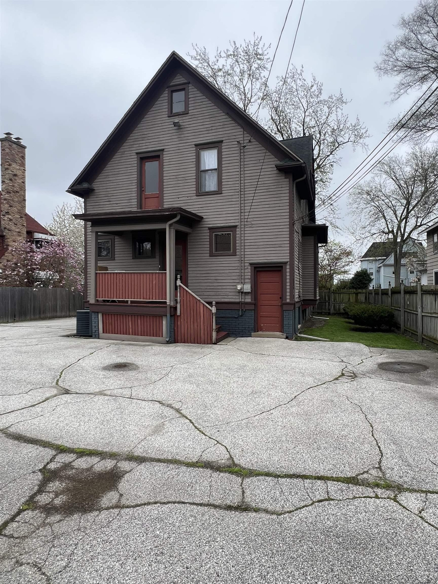 909 S Michigan Avenue, Saginaw, MI 48602 — Photo 3