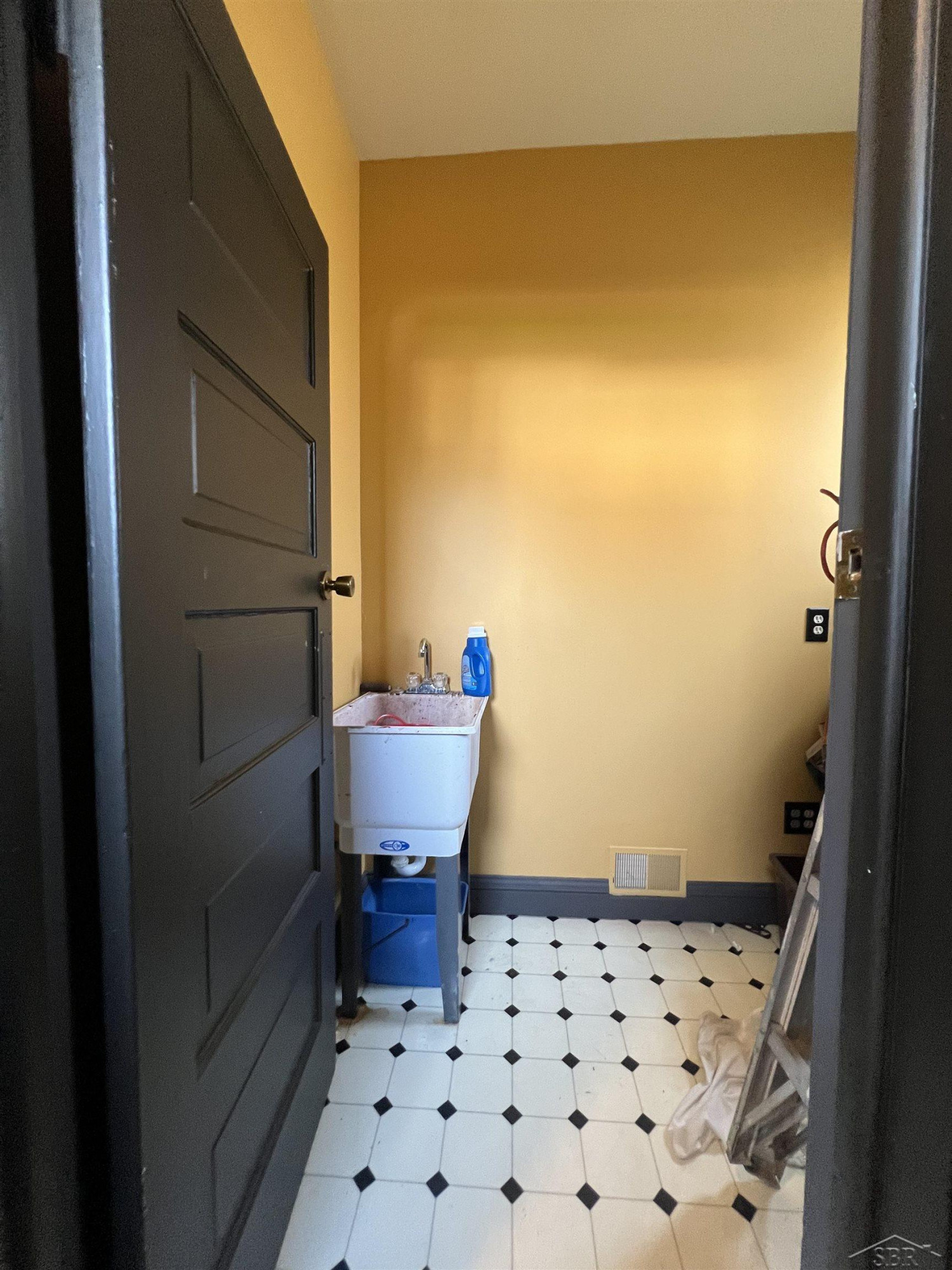909 S Michigan Avenue, Saginaw, MI 48602 — Photo 20