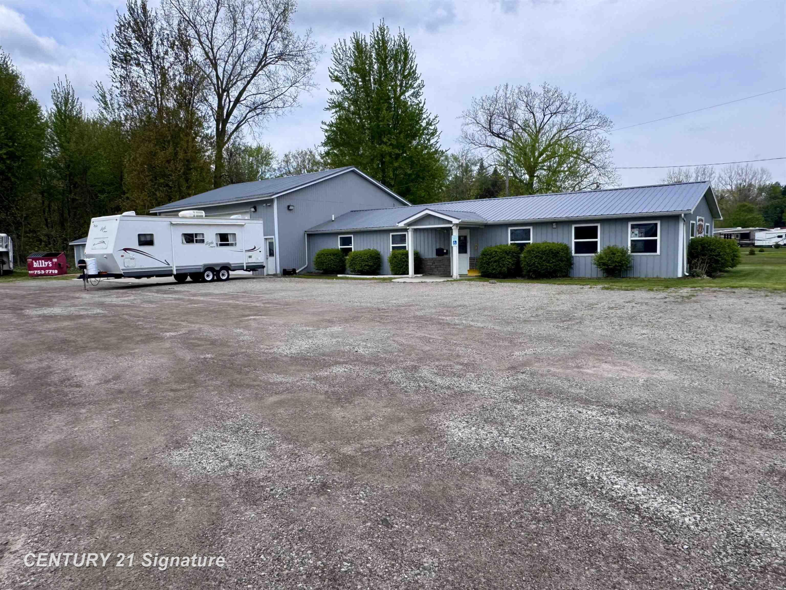 21925 Gratiot Road, Merrill, MI 48637