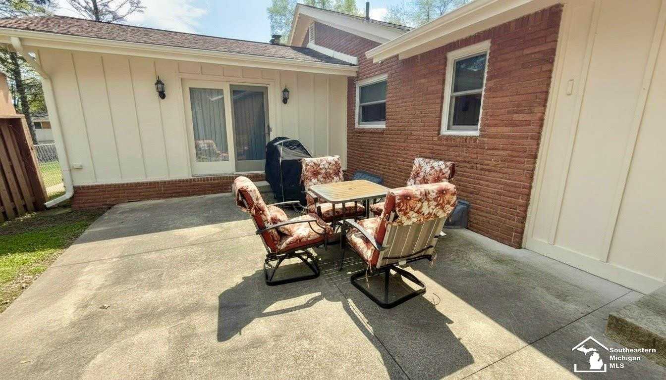 1566 Riverview Avenue, Monroe, MI 48162 — Photo 38