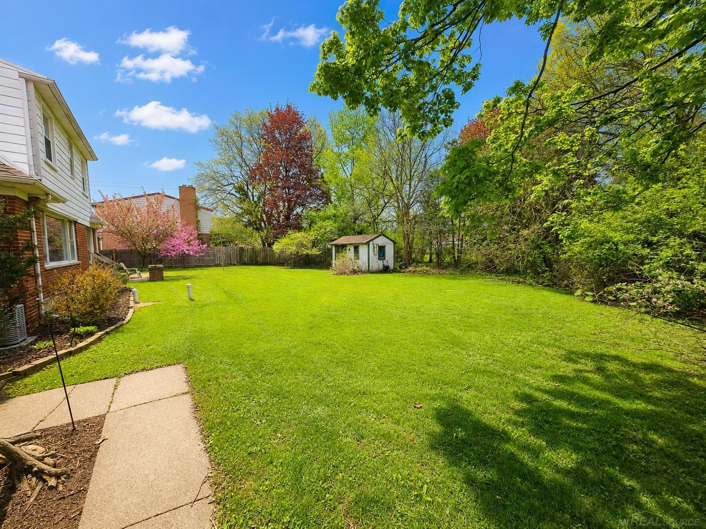 18139 Avilla Boulevard, MI 48076 — Photo 3