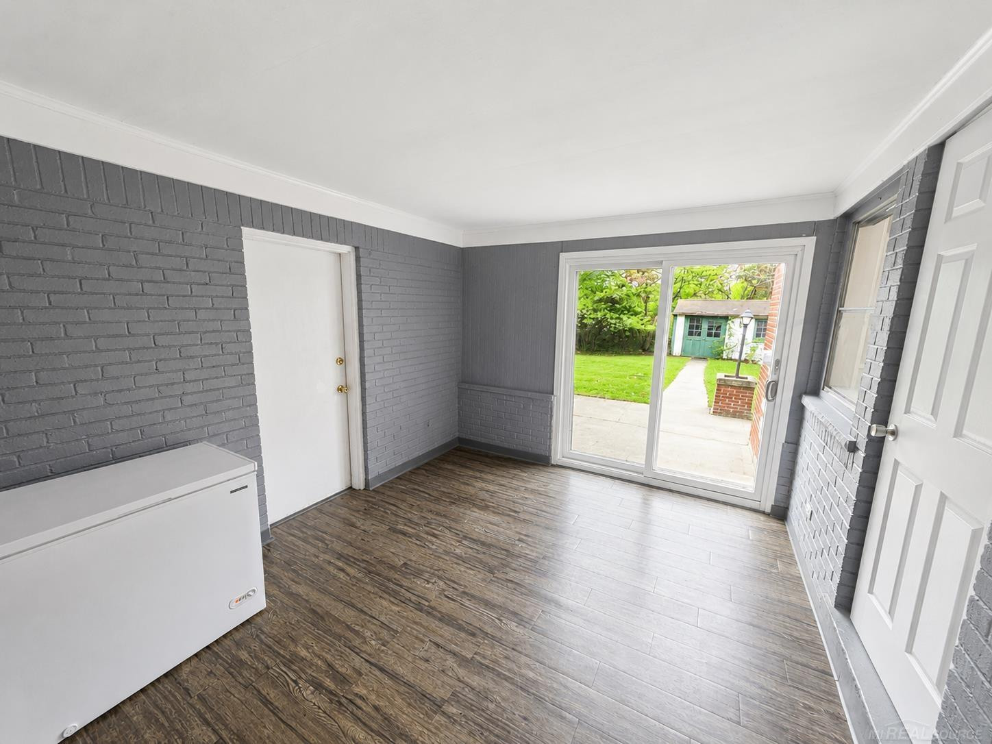 18139 Avilla Boulevard, MI 48076 — Photo 12