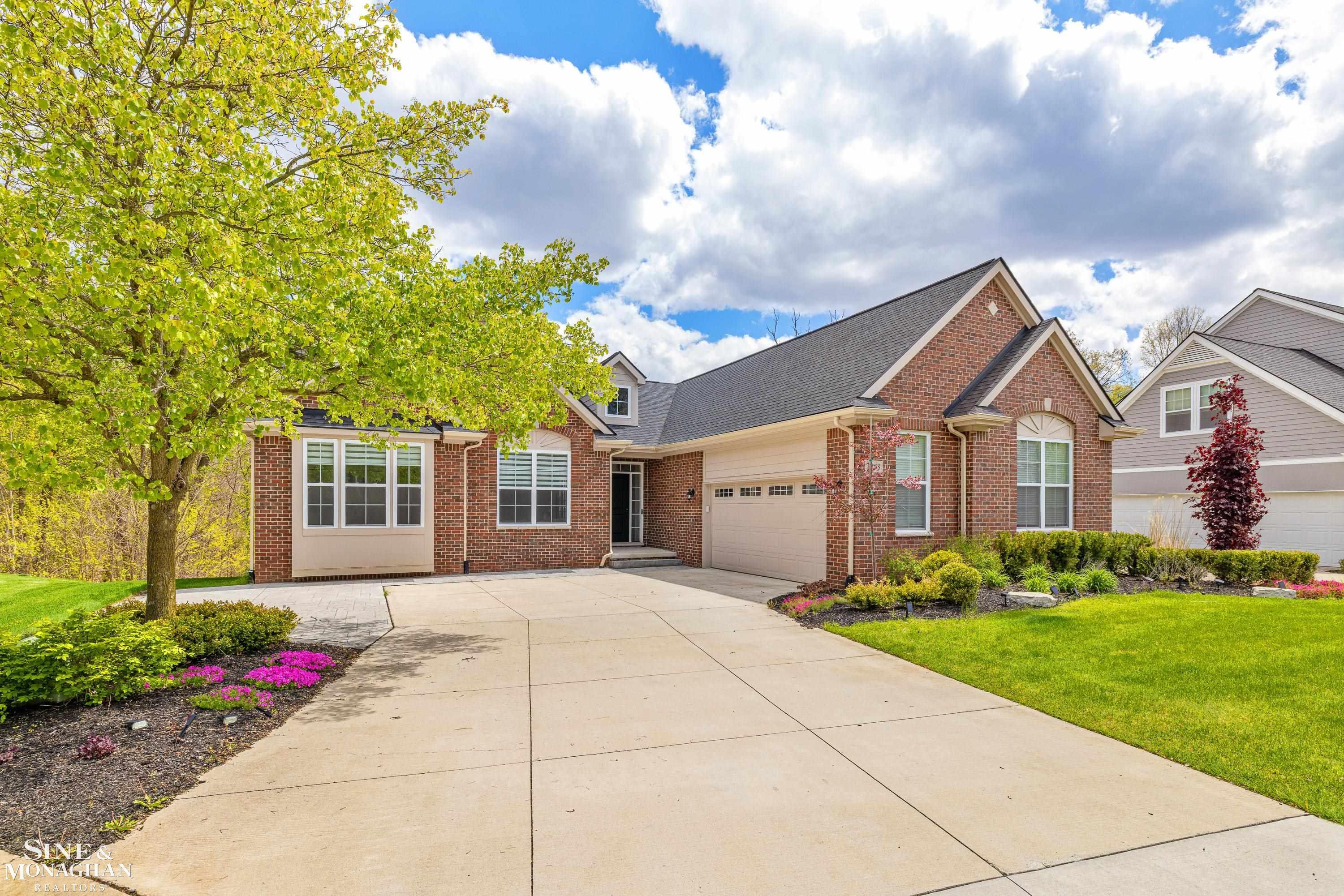 6148 Birchcrest Lane, MI 48382 — Photo 2