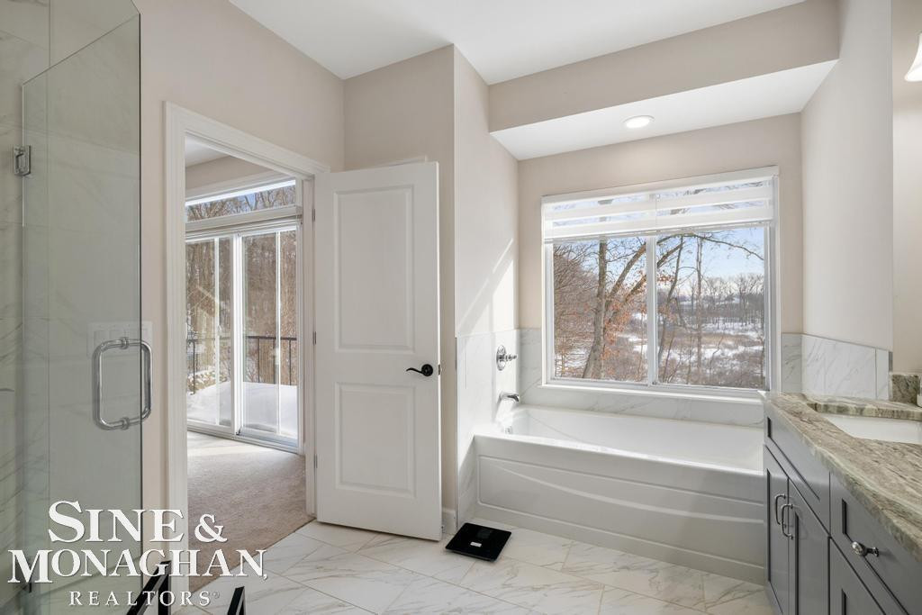 6148 Birchcrest Lane, MI 48382 — Photo 35