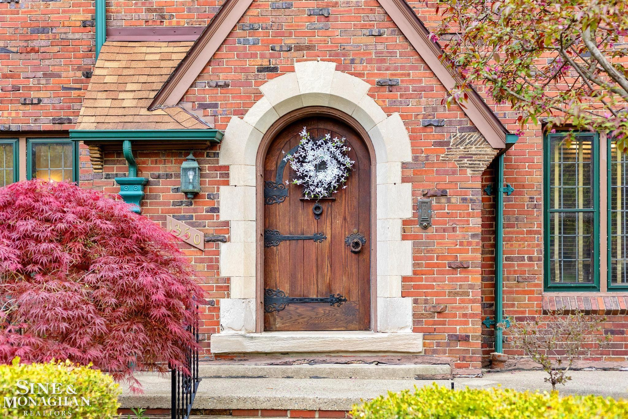 1350 Buckingham Road, Grosse Pointe Park, MI 48230 — Photo 4