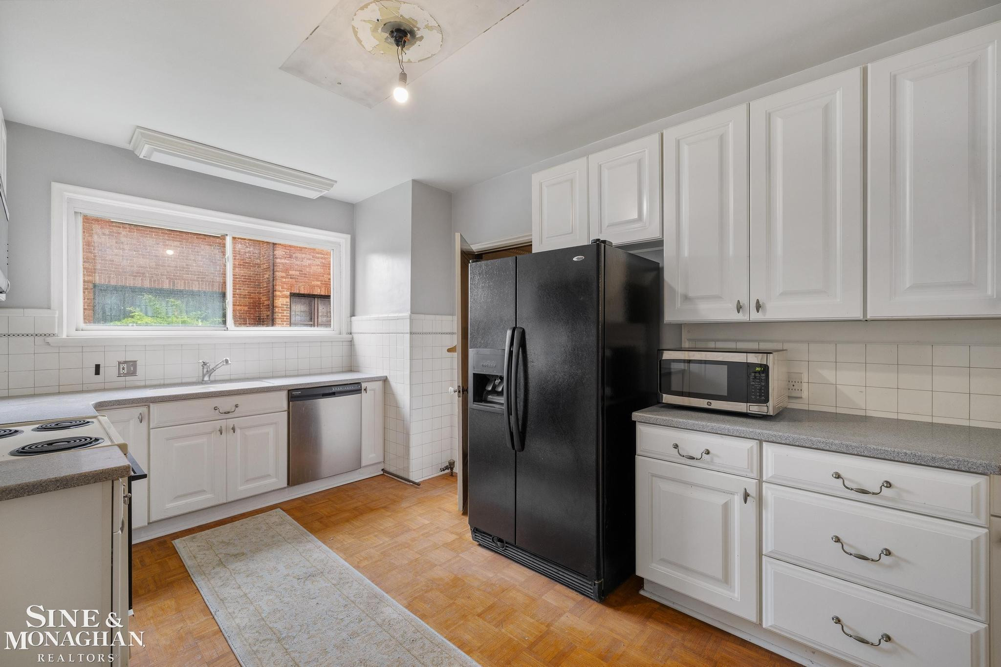 1350 Buckingham Road, Grosse Pointe Park, MI 48230 — Photo 22