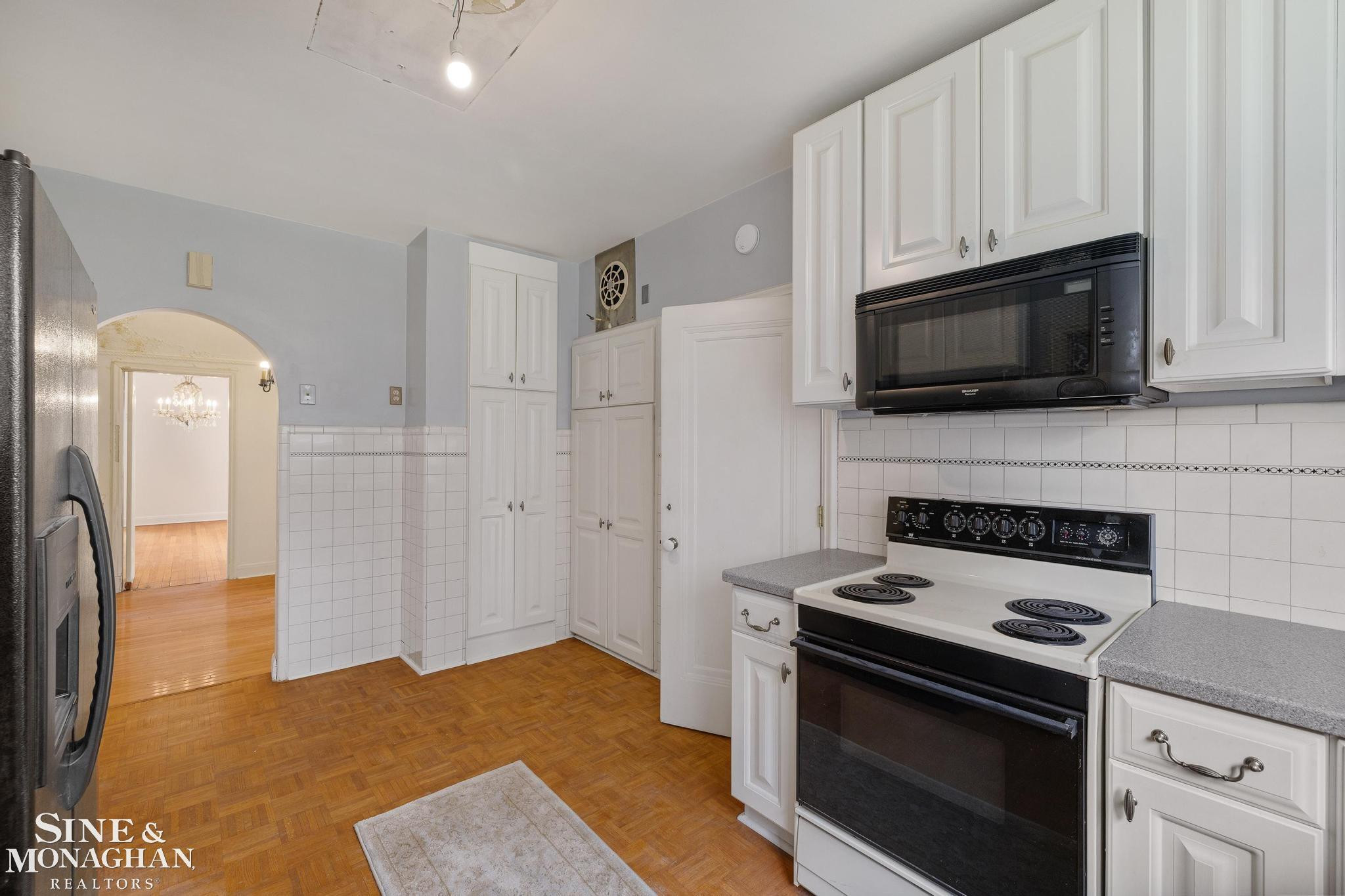 1350 Buckingham Road, Grosse Pointe Park, MI 48230 — Photo 23