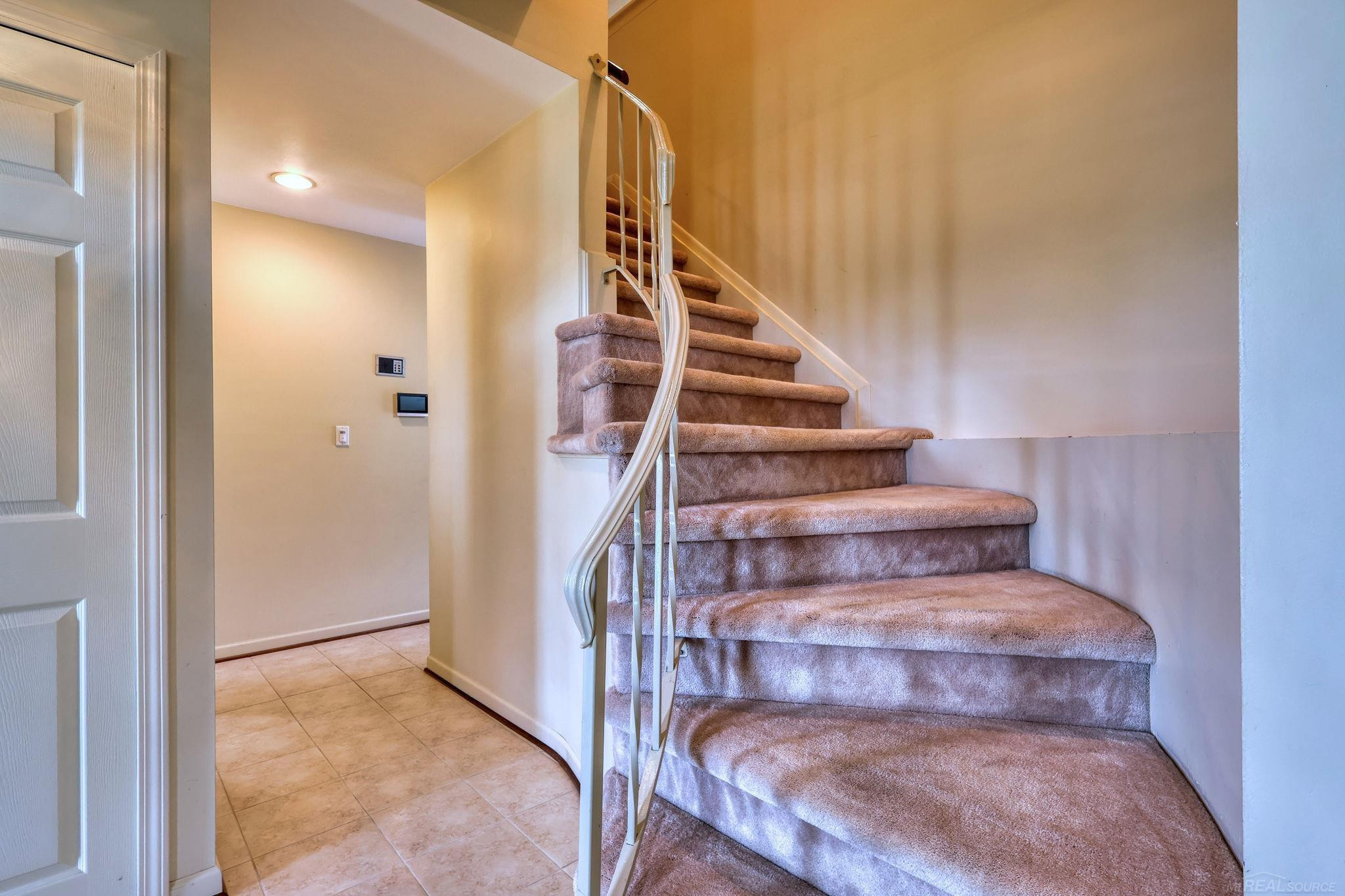 4021 Augustine Drive, Sterling Heights, MI 48310 — Photo 16