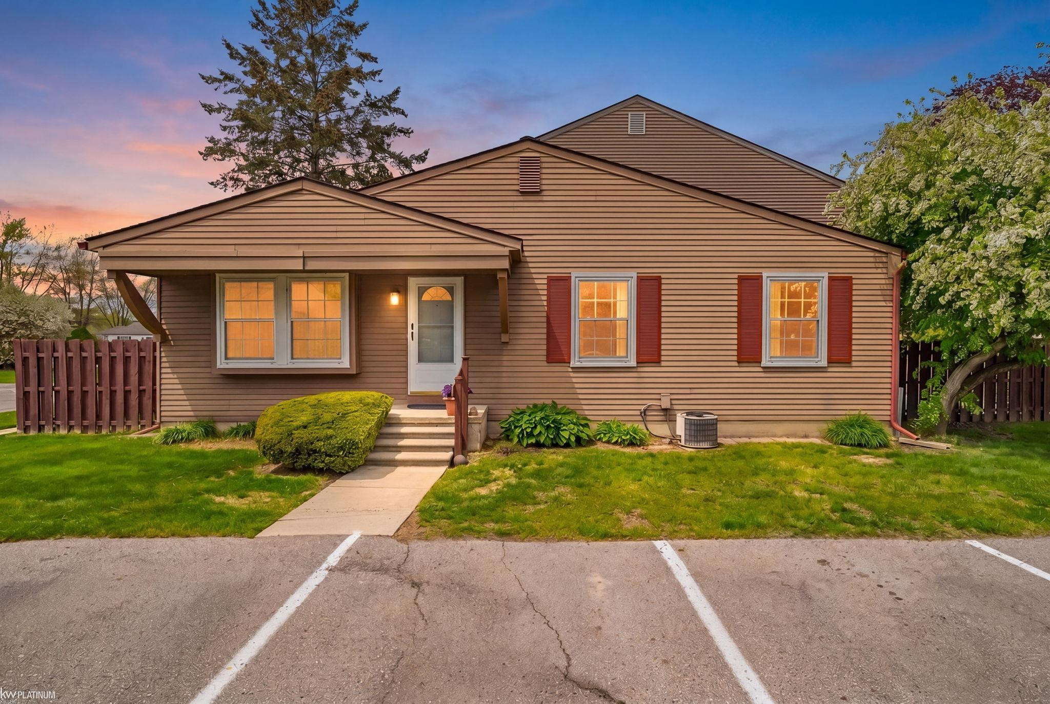 33561 Bayview Drive, New Baltimore, MI 48047 — front exterior
