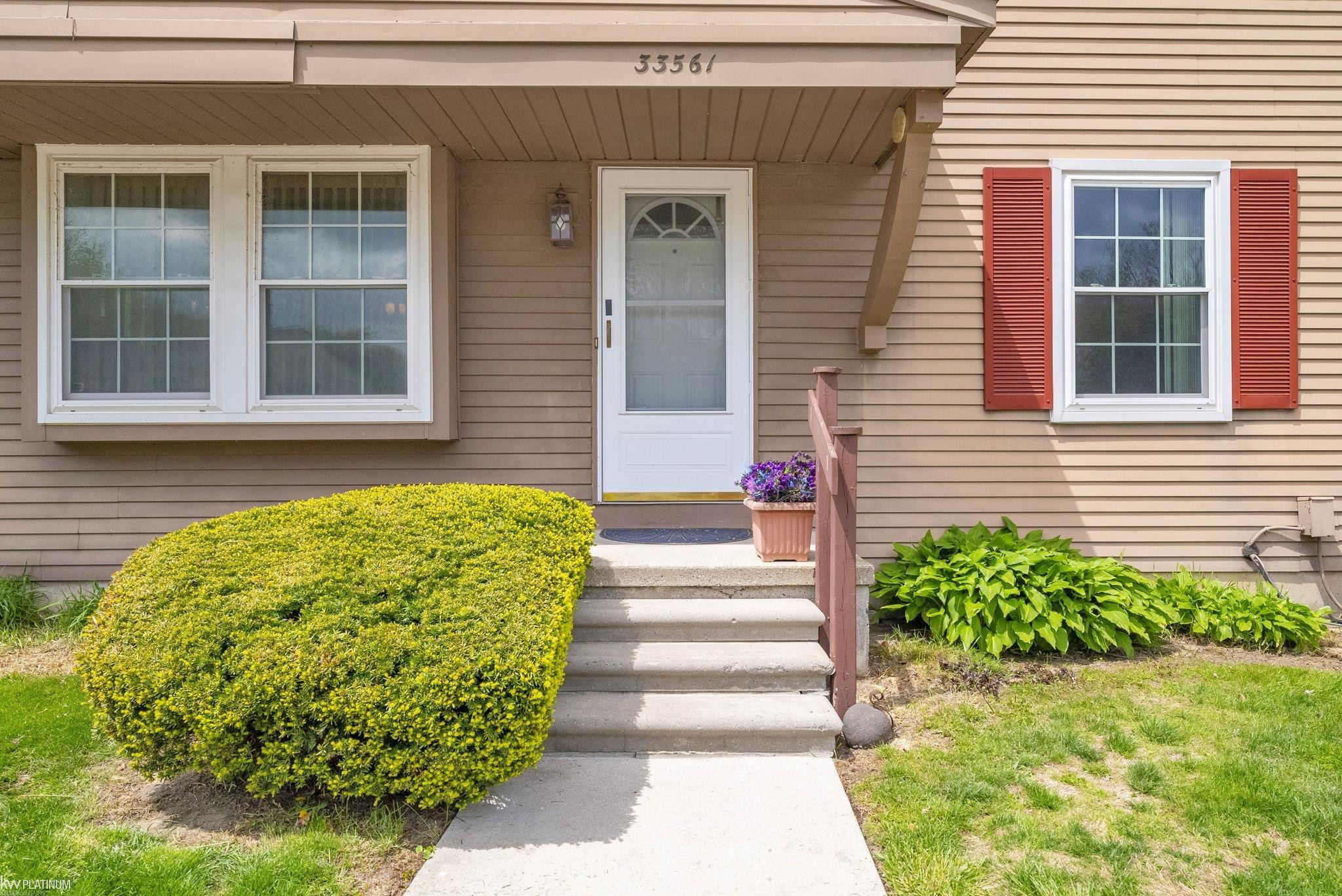 33561 Bayview Drive, New Baltimore, MI 48047 — Photo 6