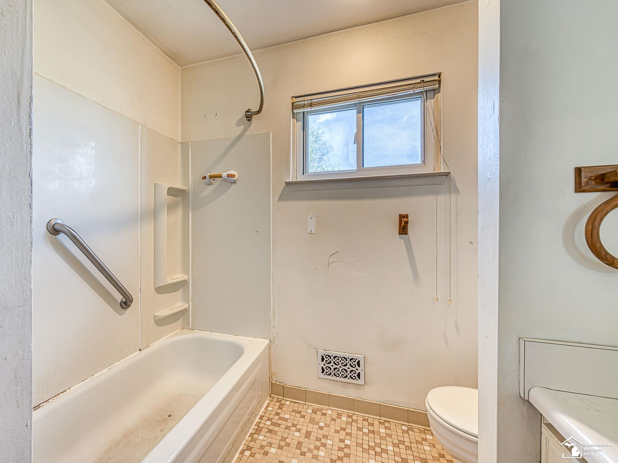 1790 Hamlet Drive, Ypsilanti, MI 48198 — Photo 19