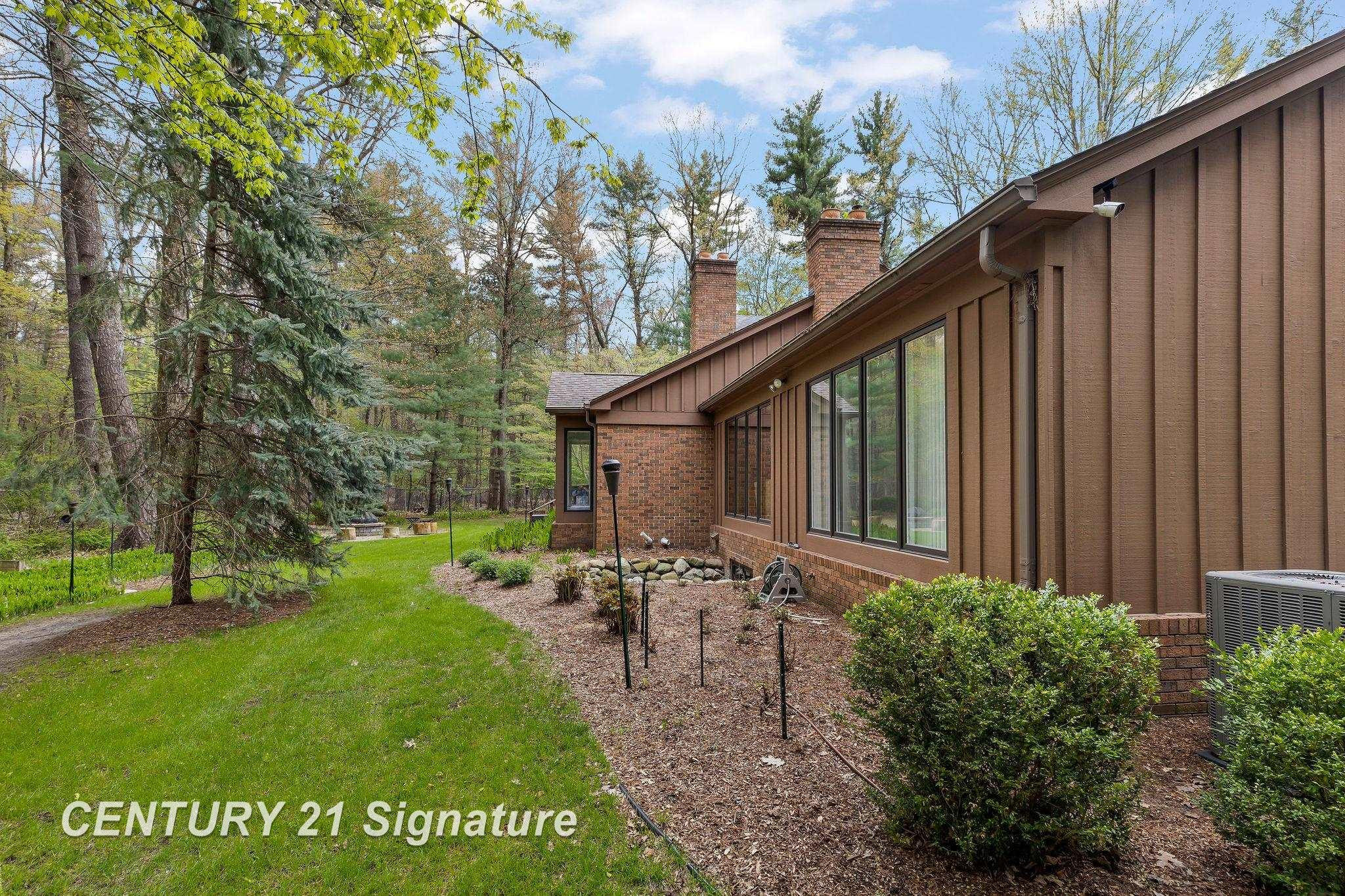 3616 White Pine Way Street, Midland, MI 48640 — Photo 4