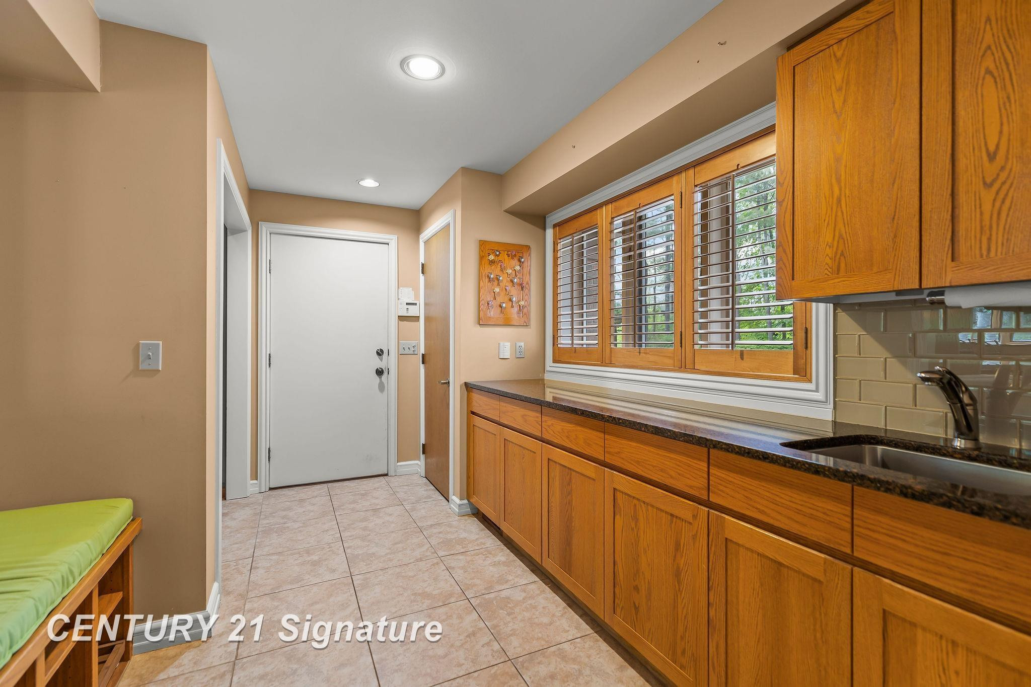 3616 White Pine Way Street, Midland, MI 48640 — Photo 24