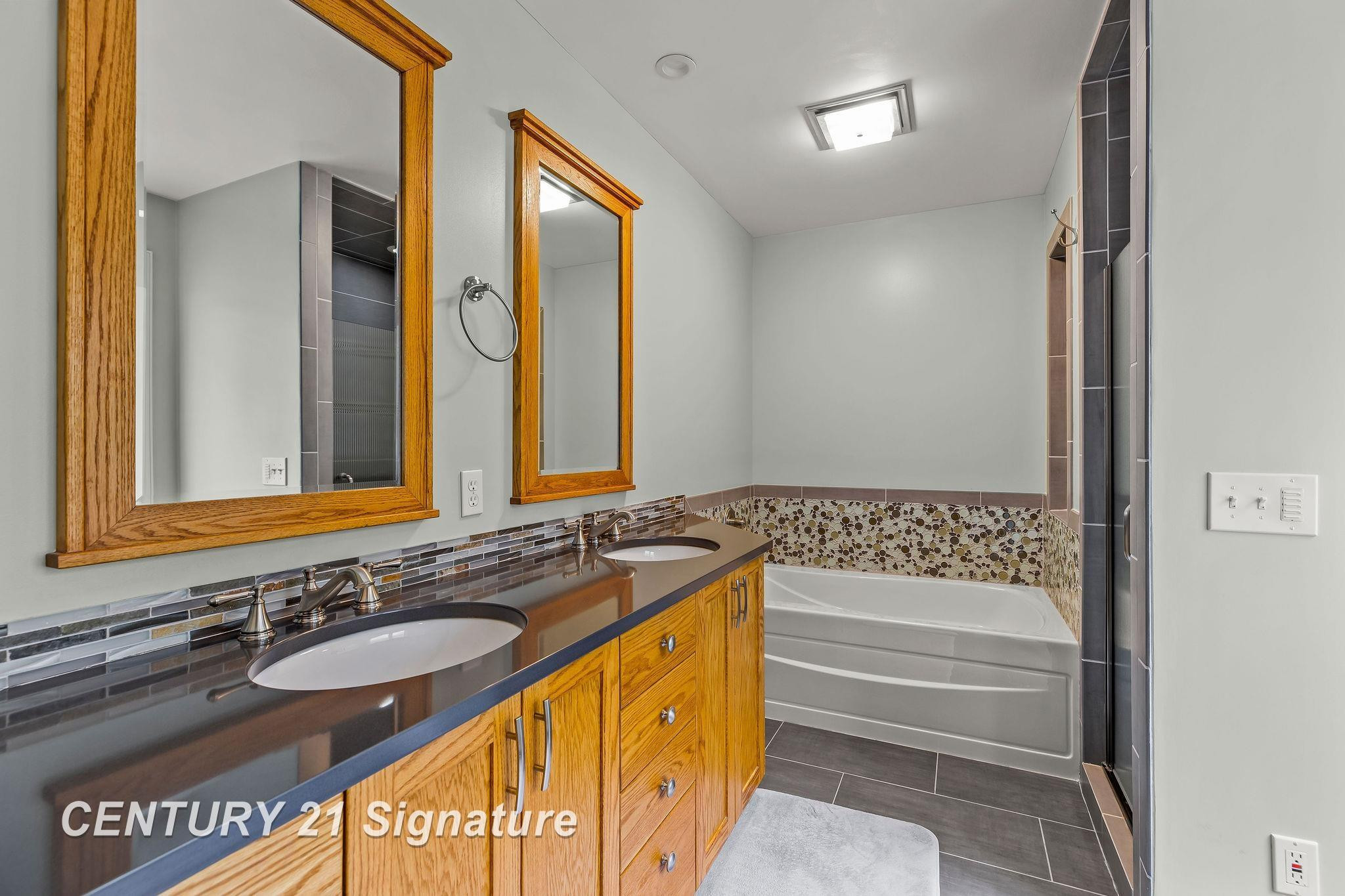 3616 White Pine Way Street, Midland, MI 48640 — Photo 34