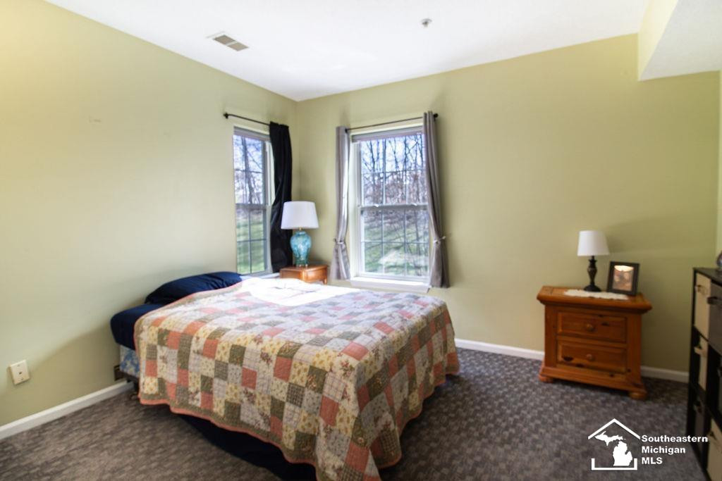 795 W Barrington Circle, Jackson, MI 49203 — Photo 5