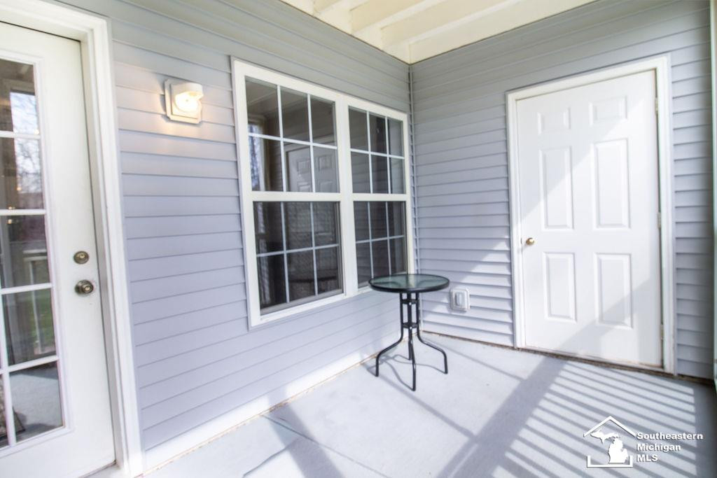 795 W Barrington Circle, Jackson, MI 49203 — Photo 15