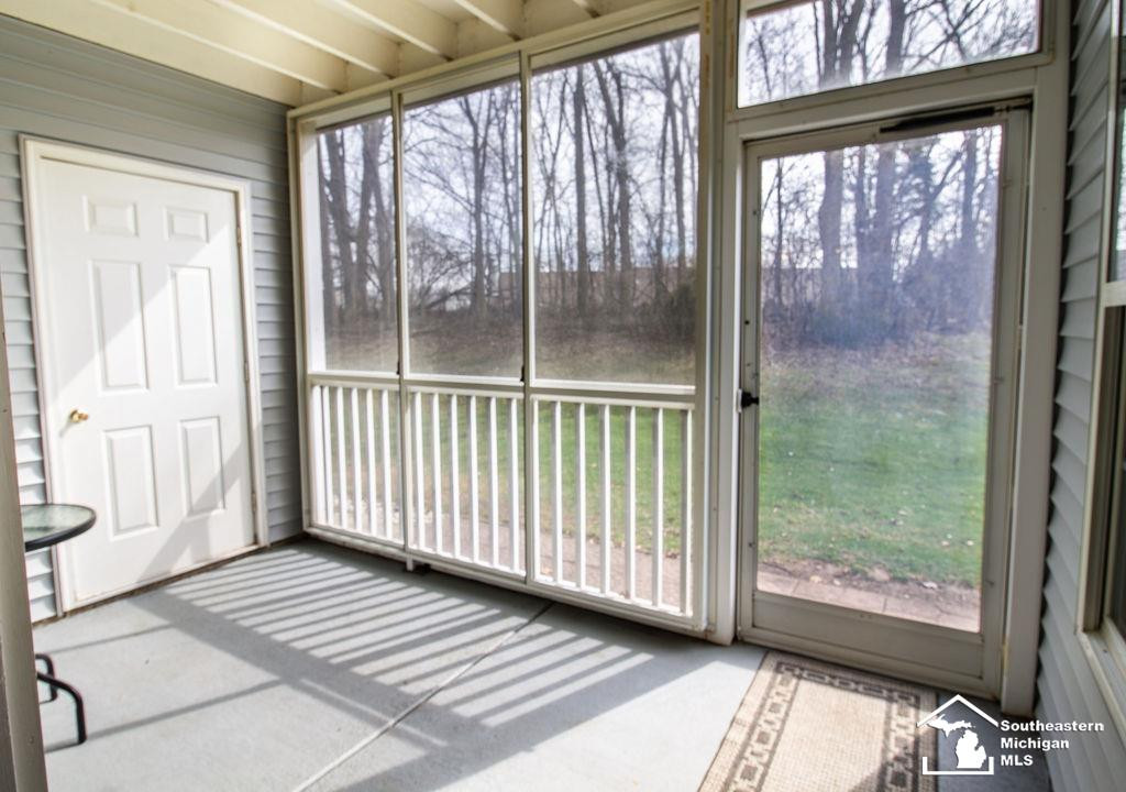 795 W Barrington Circle, Jackson, MI 49203 — Photo 16