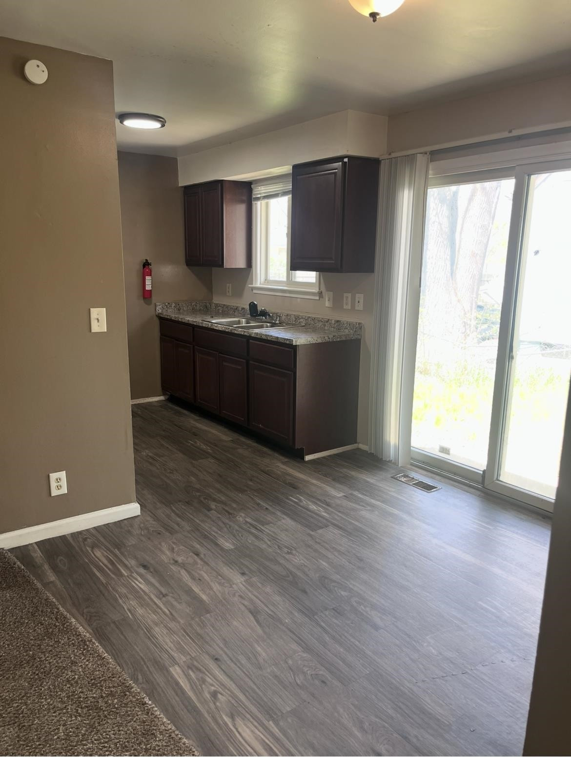 5107 Winsford By Street, Flint, MI 48506 — Photo 8