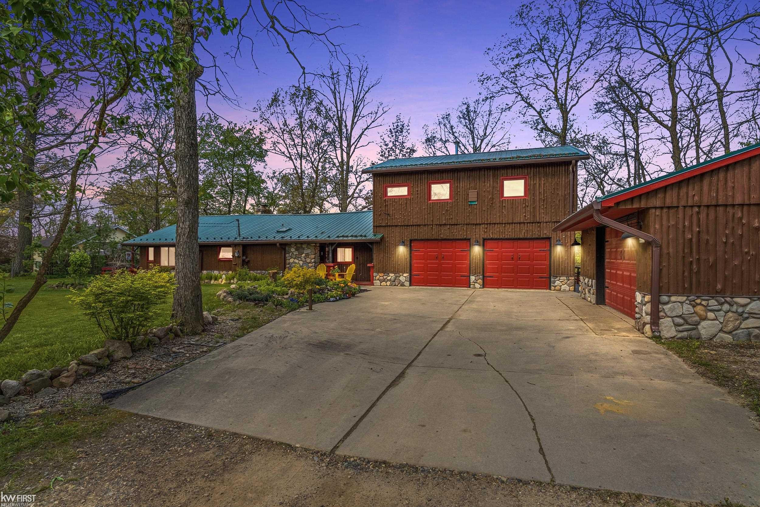 7219 Big Trail Road, Holly, MI 48442