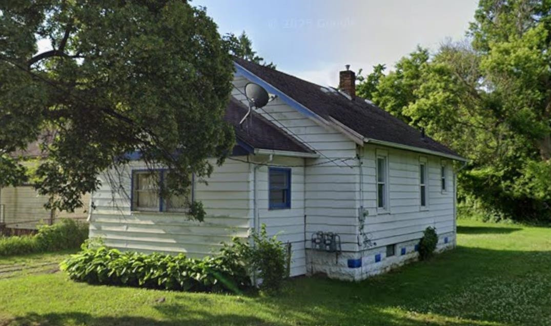 228 E Russell Avenue, Flint, MI 48505