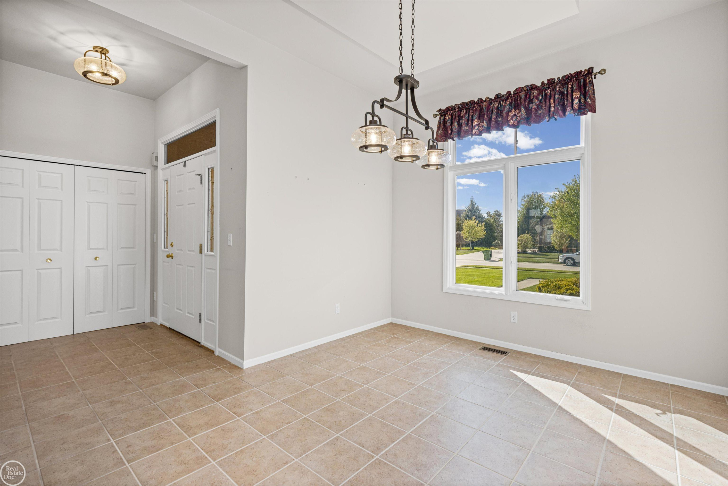 13782 Blue Beech Lane, Shelby Twp, MI 48315 — Photo 15