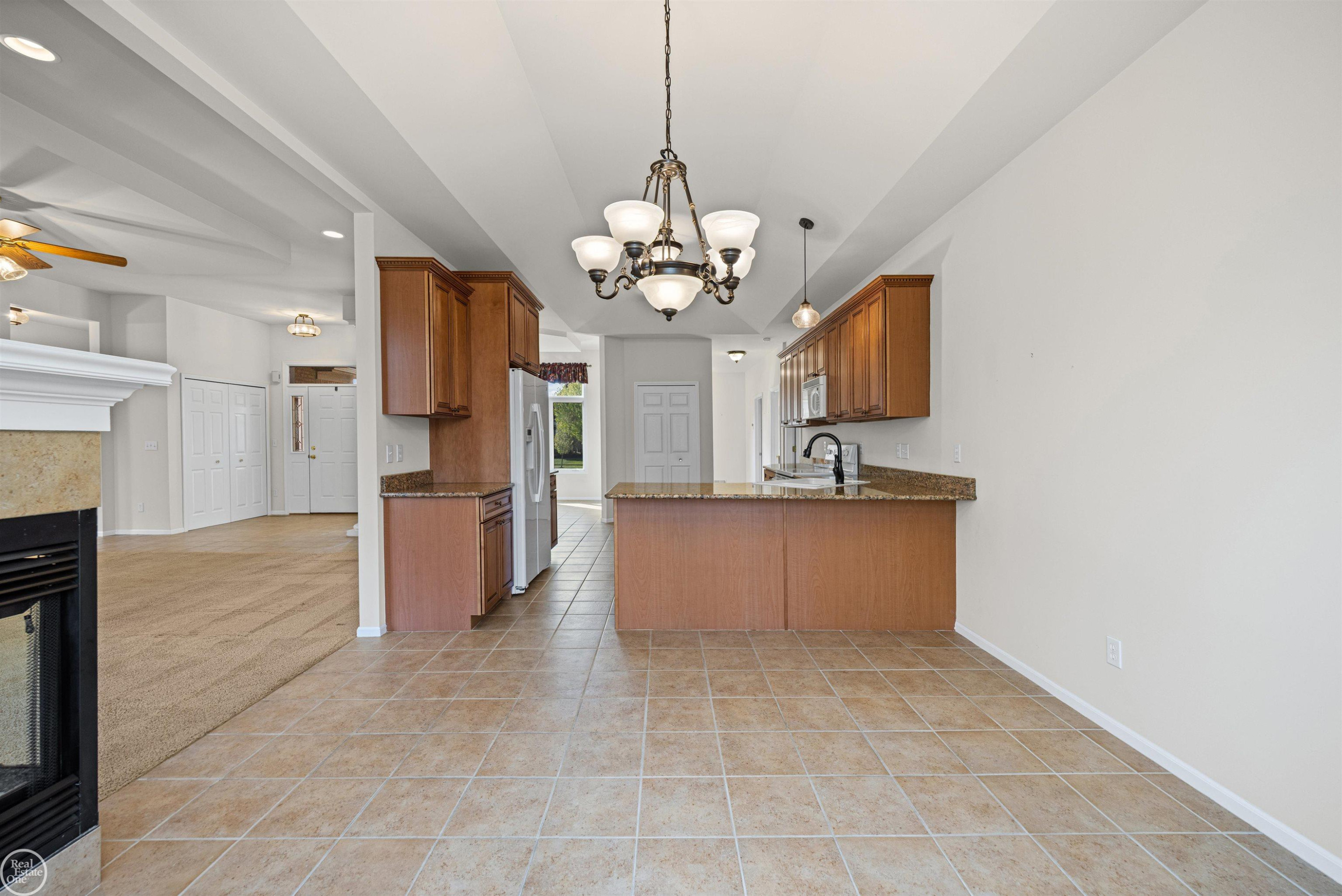 13782 Blue Beech Lane, Shelby Twp, MI 48315 — Photo 27