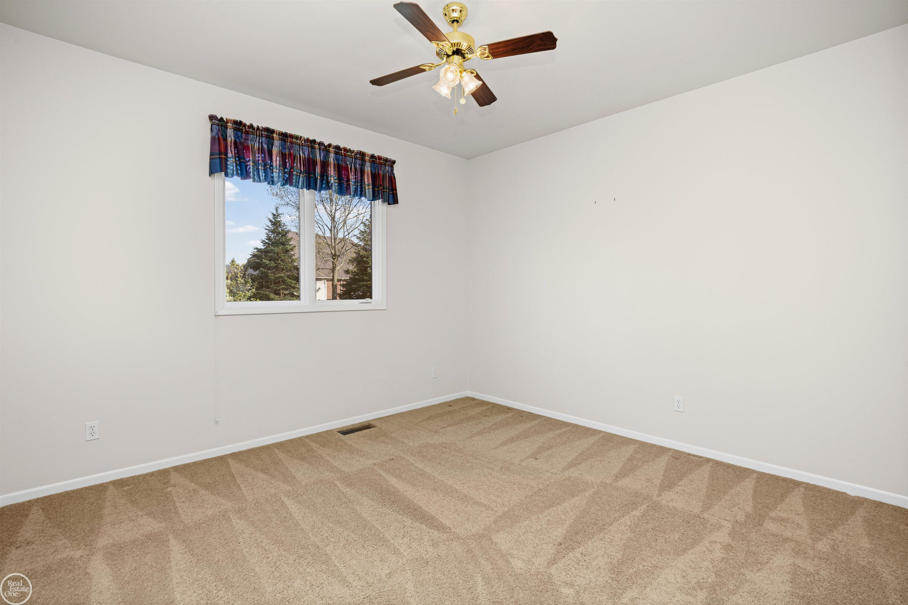 13782 Blue Beech Lane, Shelby Twp, MI 48315 — Photo 29