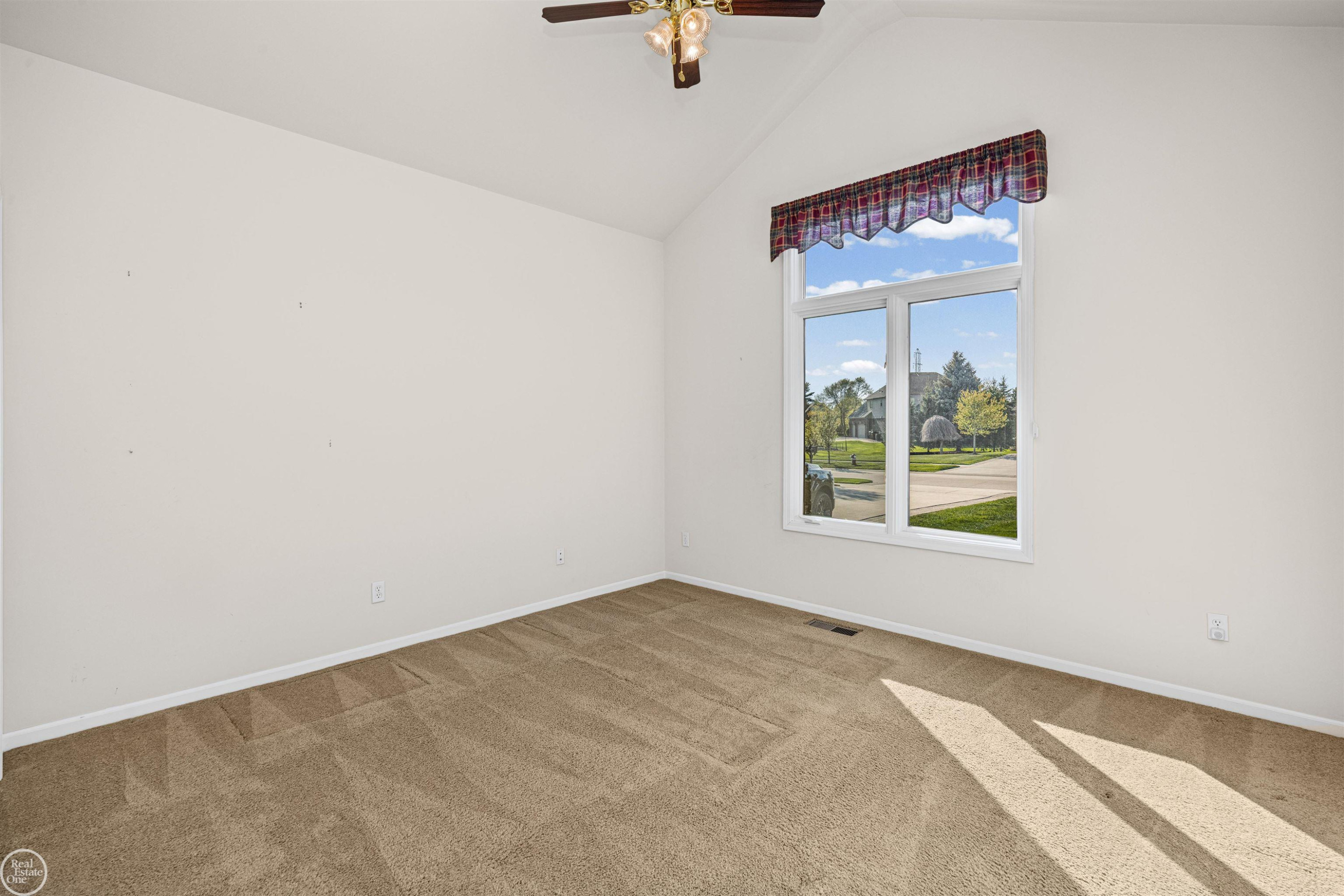 13782 Blue Beech Lane, Shelby Twp, MI 48315 — Photo 31