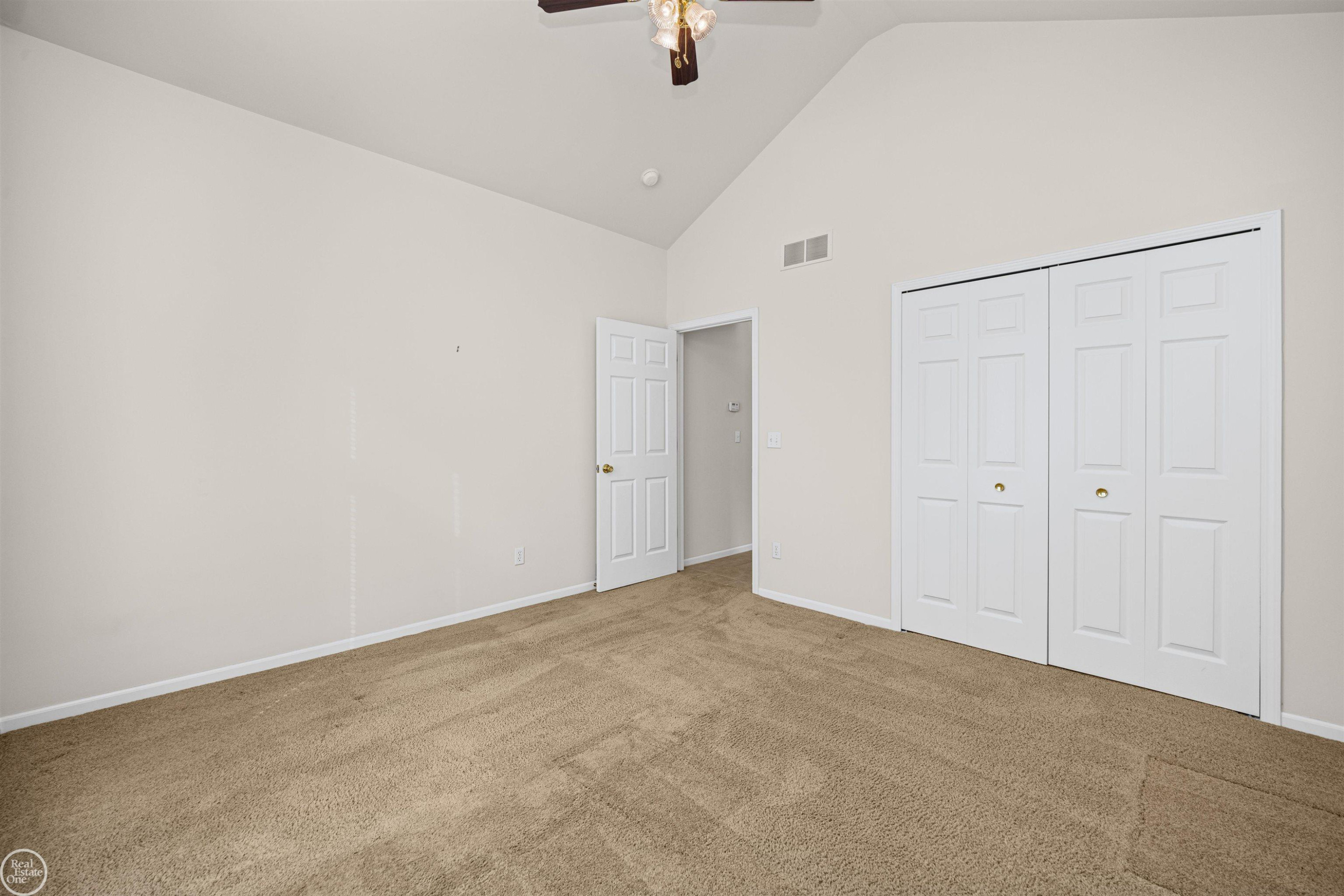 13782 Blue Beech Lane, Shelby Twp, MI 48315 — Photo 32