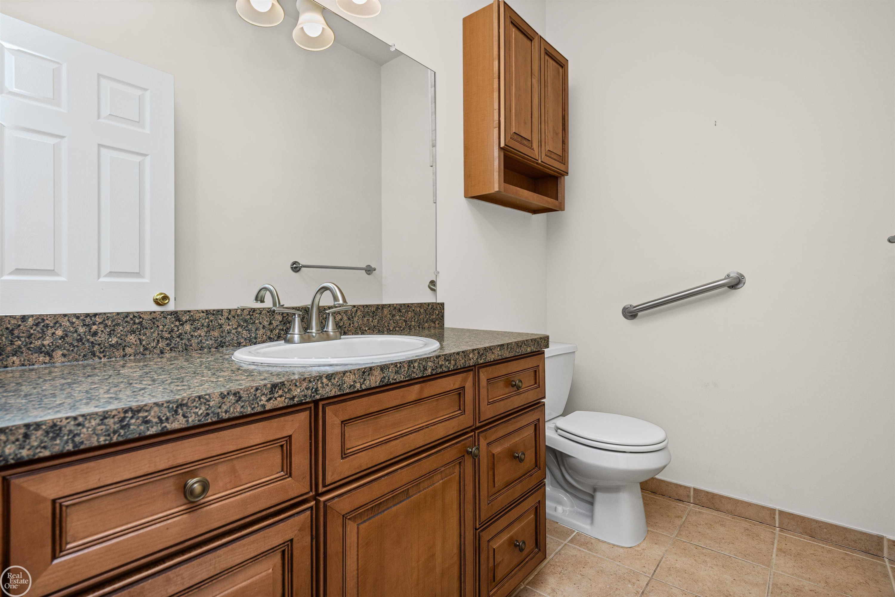 13782 Blue Beech Lane, Shelby Twp, MI 48315 — Photo 42