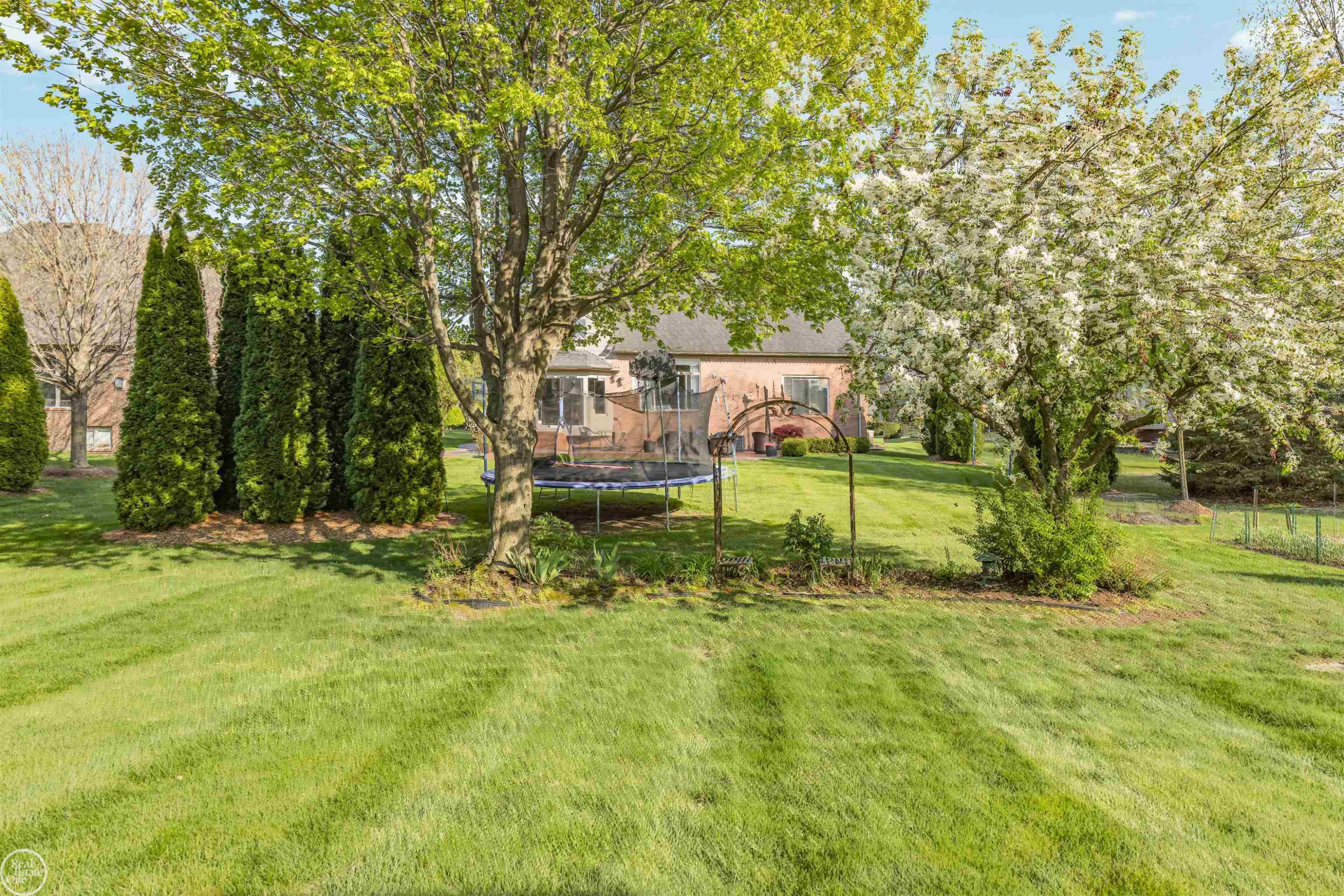 13782 Blue Beech Lane, Shelby Twp, MI 48315 — Photo 58