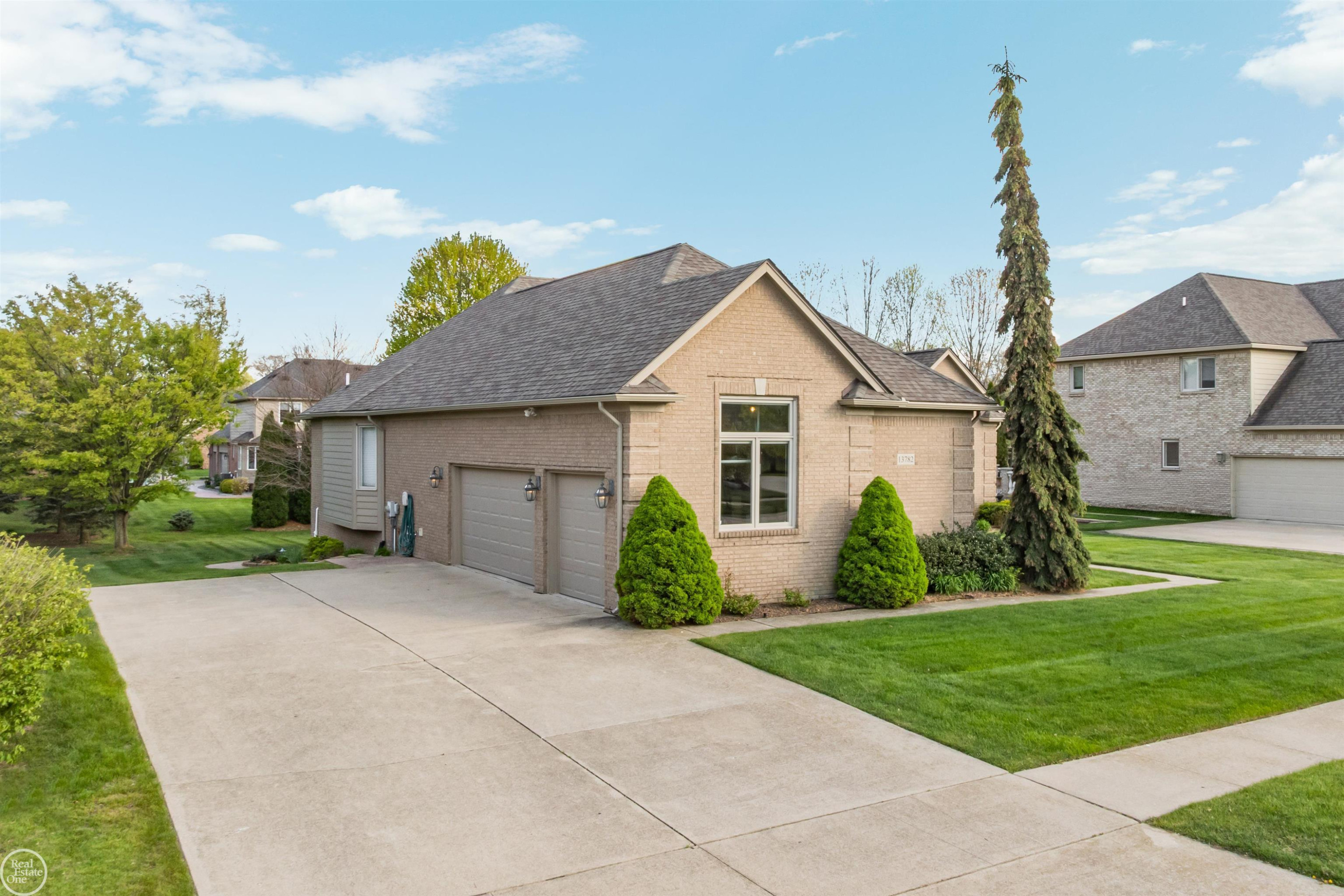 13782 Blue Beech Lane, Shelby Twp, MI 48315 — Photo 64