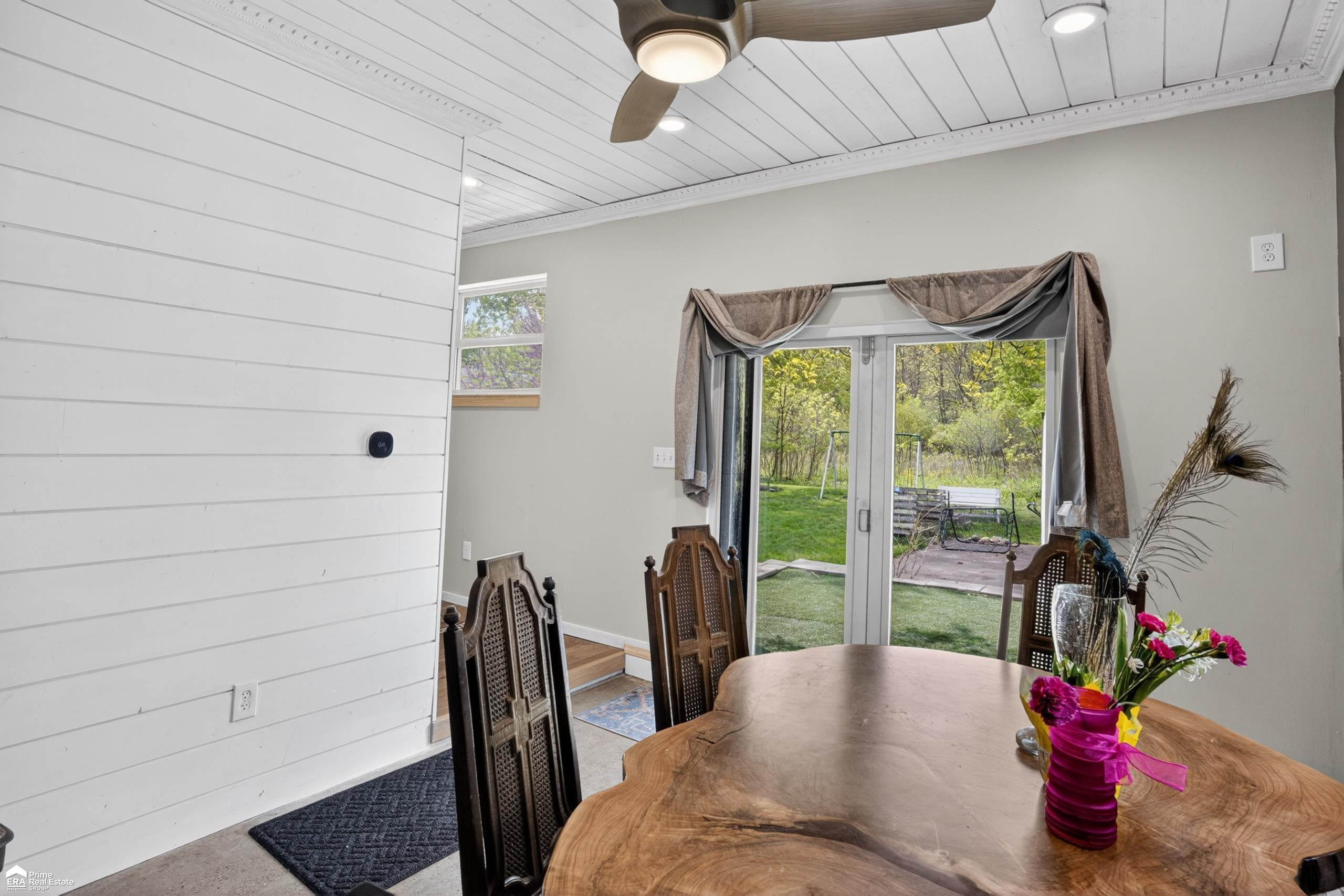 421 W Caroline Street, Fenton, MI 48430 — Photo 14