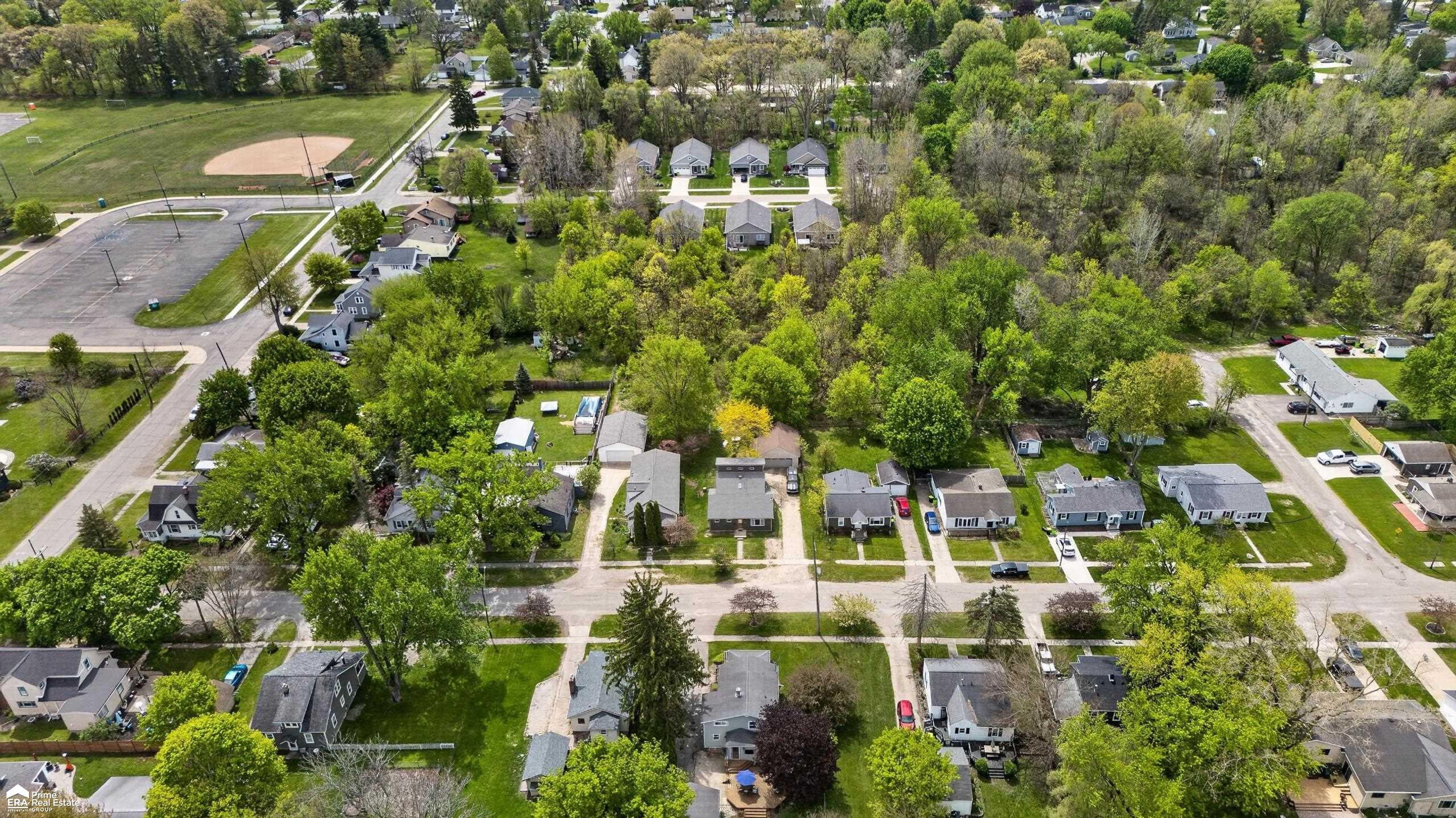 421 W Caroline Street, Fenton, MI 48430 — Photo 43