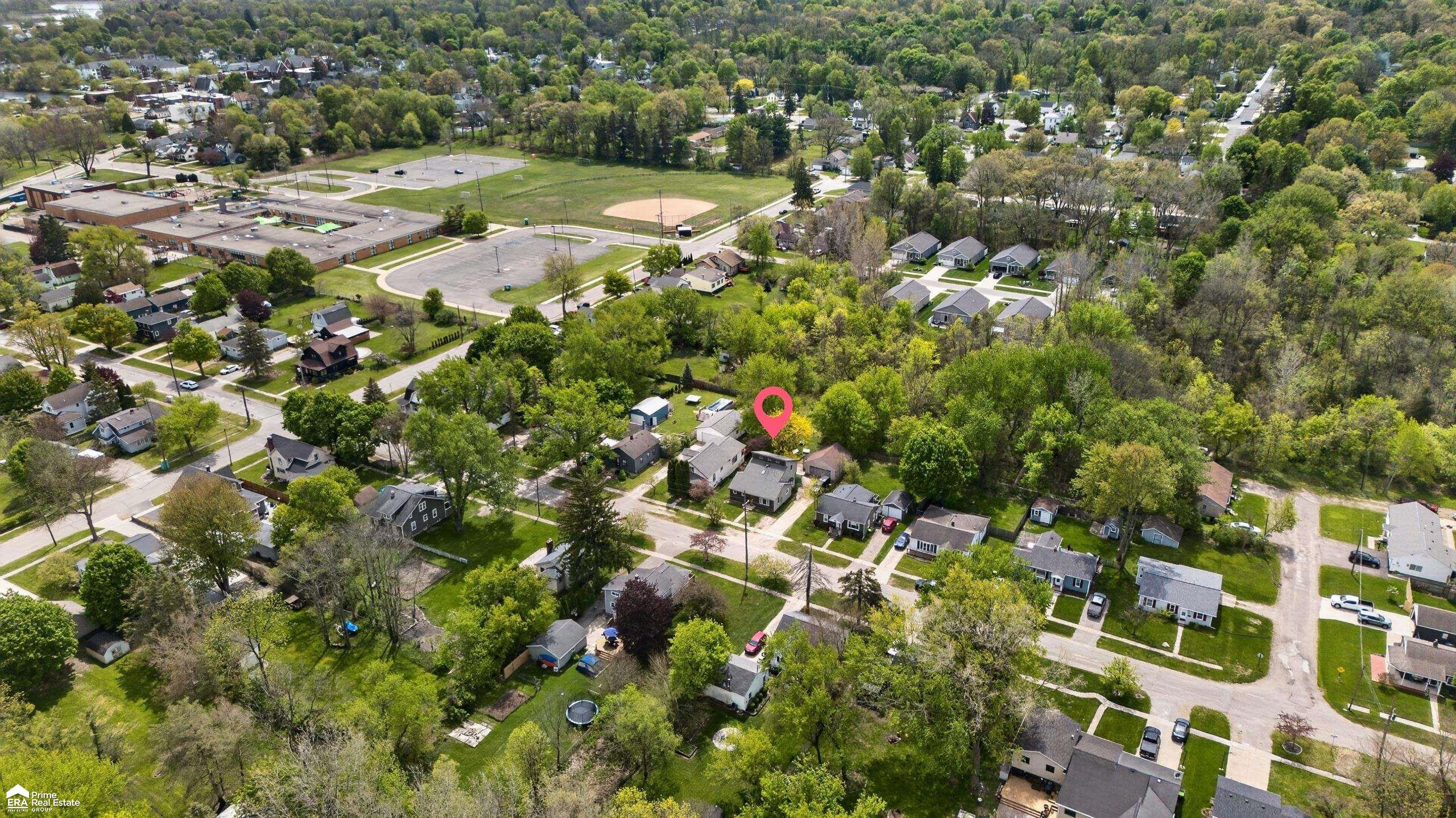 421 W Caroline Street, Fenton, MI 48430 — Photo 44