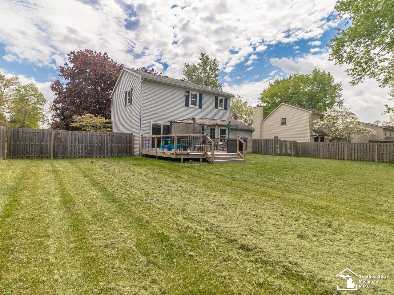 8883 Tanglewood Road, Temperance, MI 48182 — Photo 31
