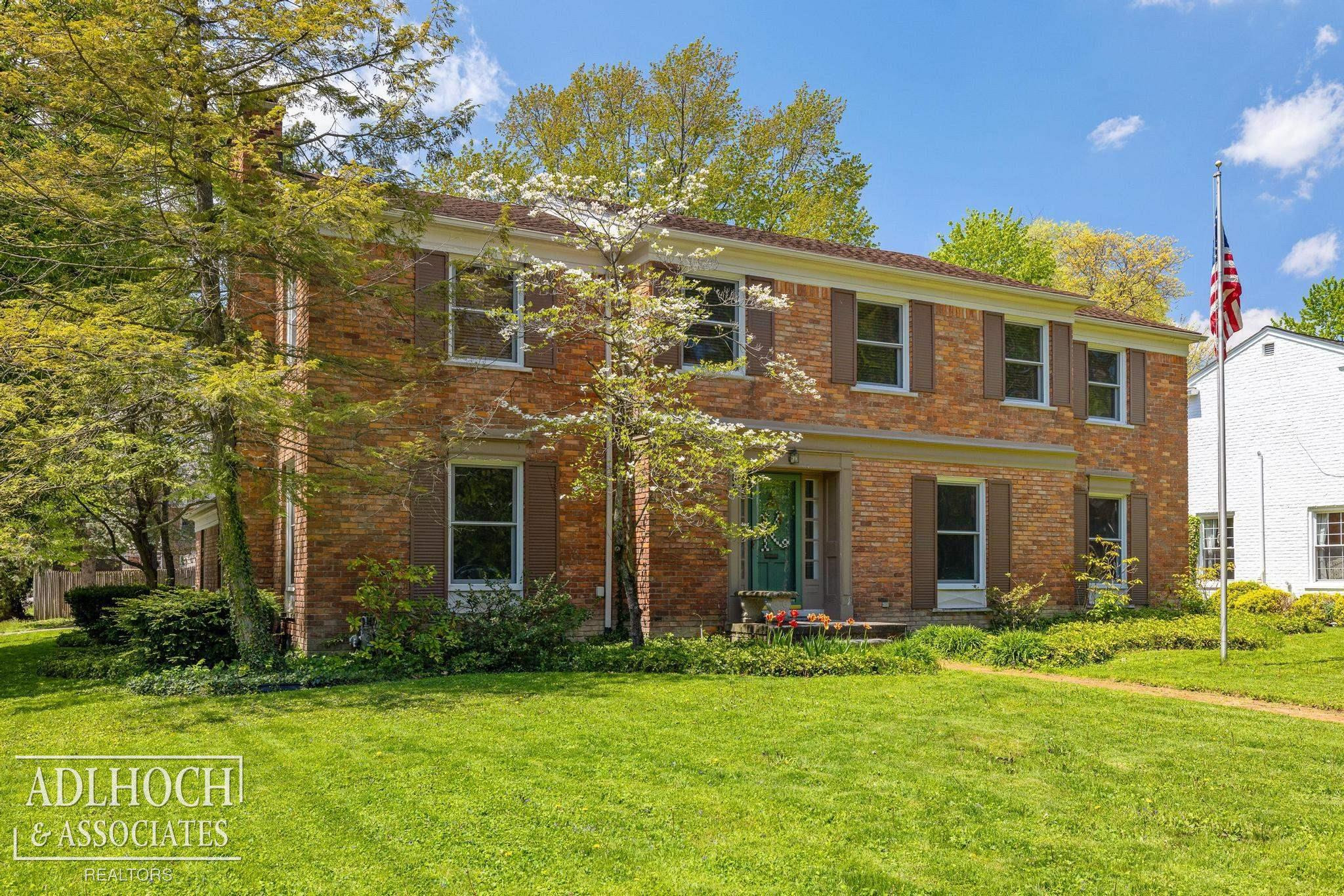393 Lakeland Street, Grosse Pointe, MI 48230 — front exterior