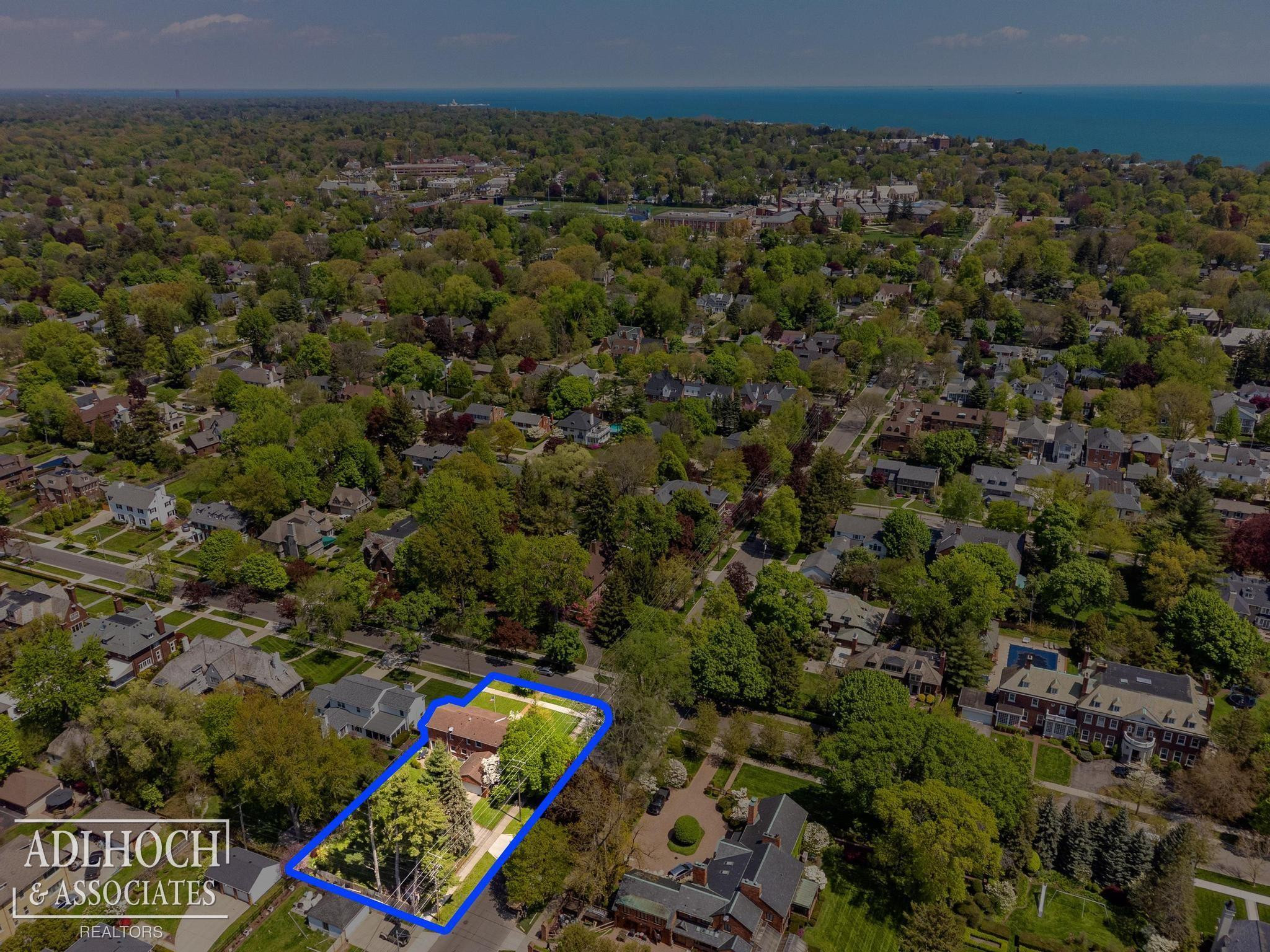 393 Lakeland Street, Grosse Pointe, MI 48230 — Photo 6