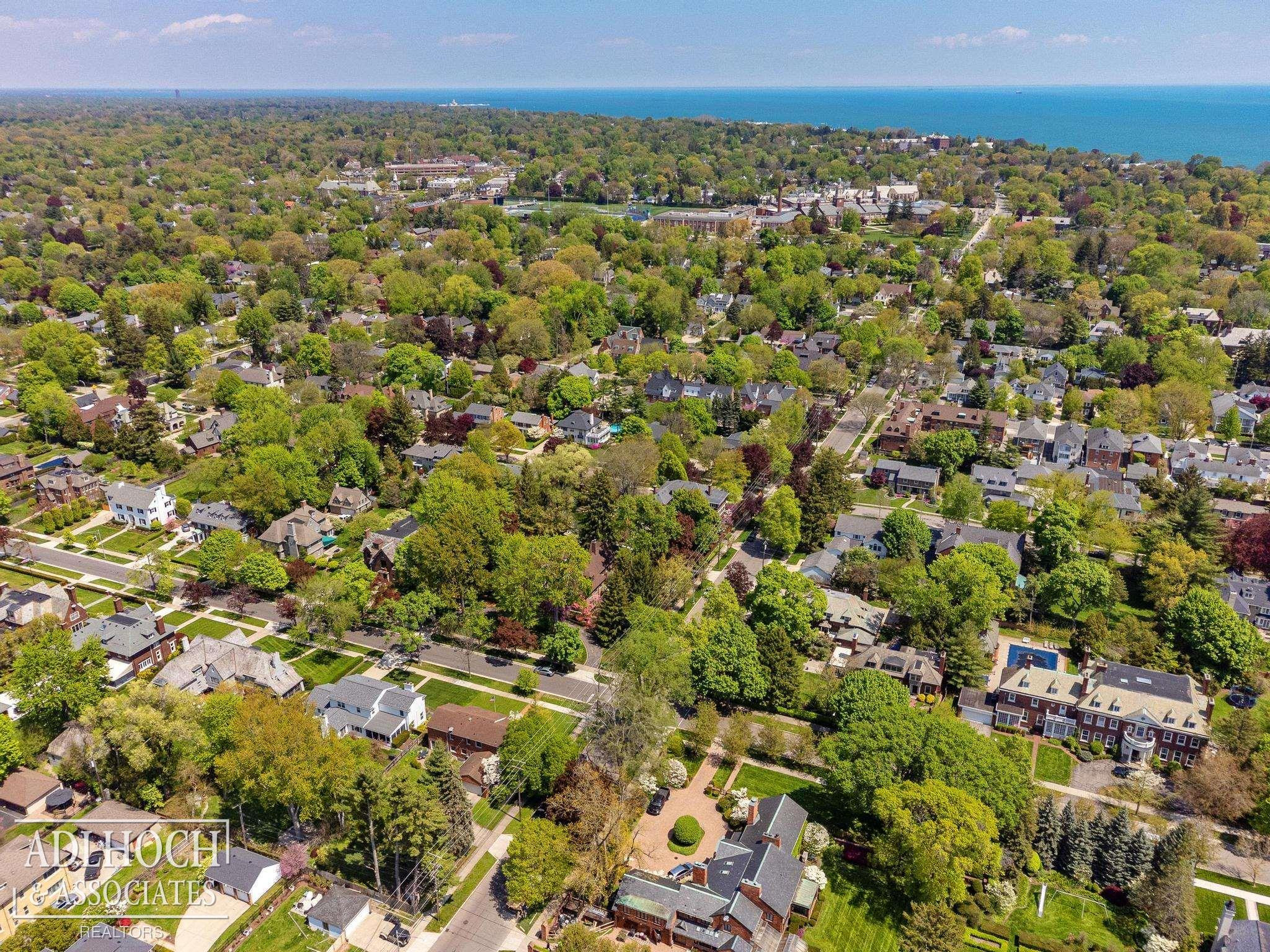 393 Lakeland Street, Grosse Pointe, MI 48230 — Photo 7