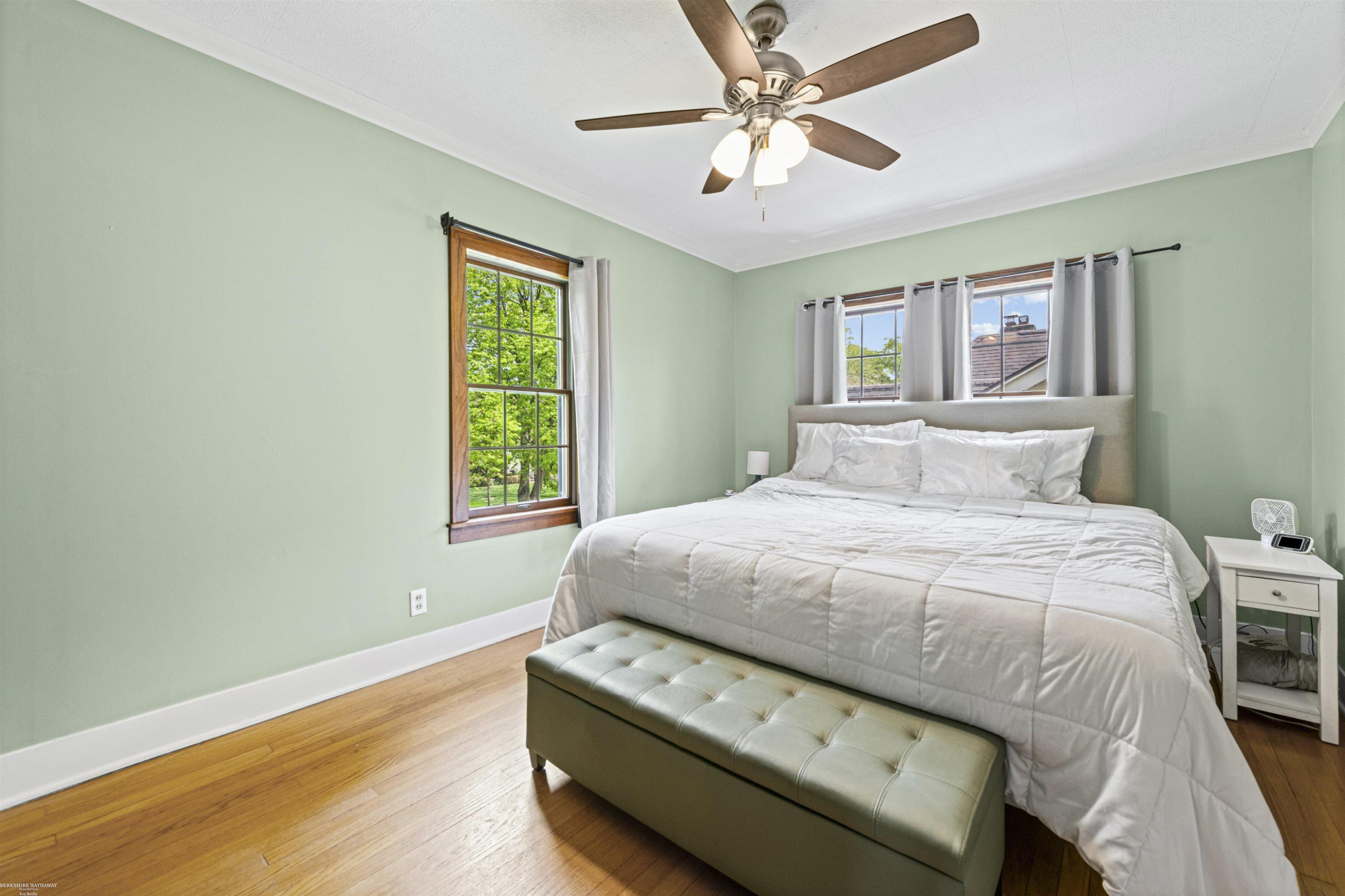 847 University Place, Grosse Pointe, MI 48230 — Photo 15