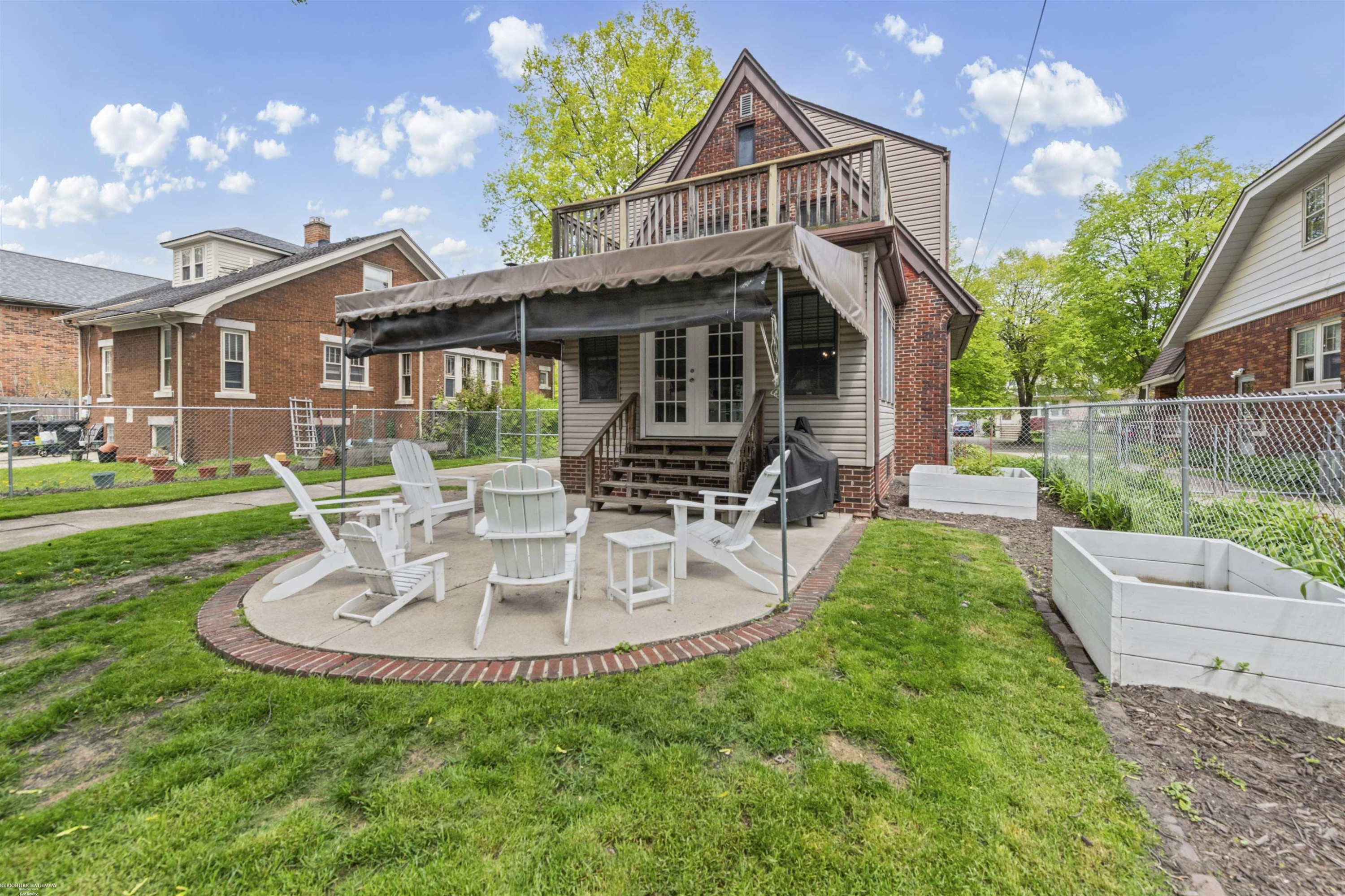 847 University Place, Grosse Pointe, MI 48230 — Photo 27