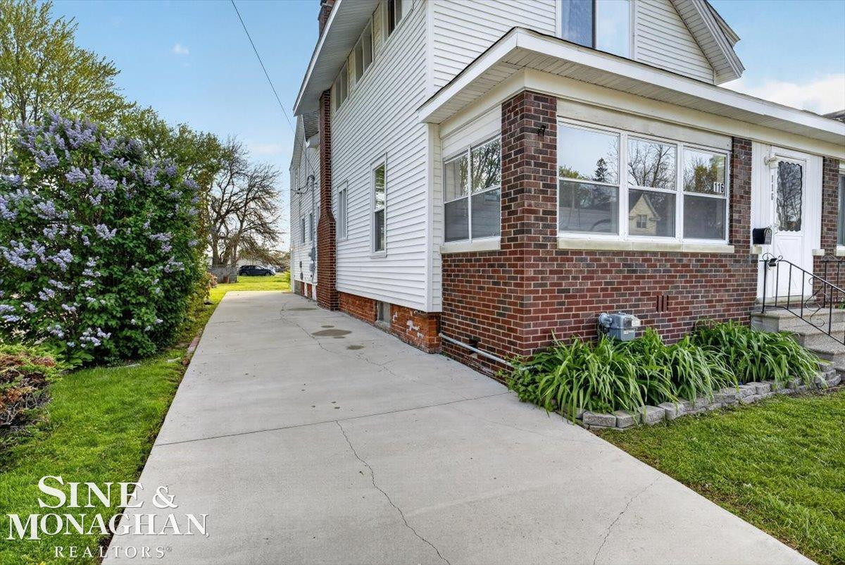 116 Clinton Street, Mount Clemens, MI 48043 — Photo 49