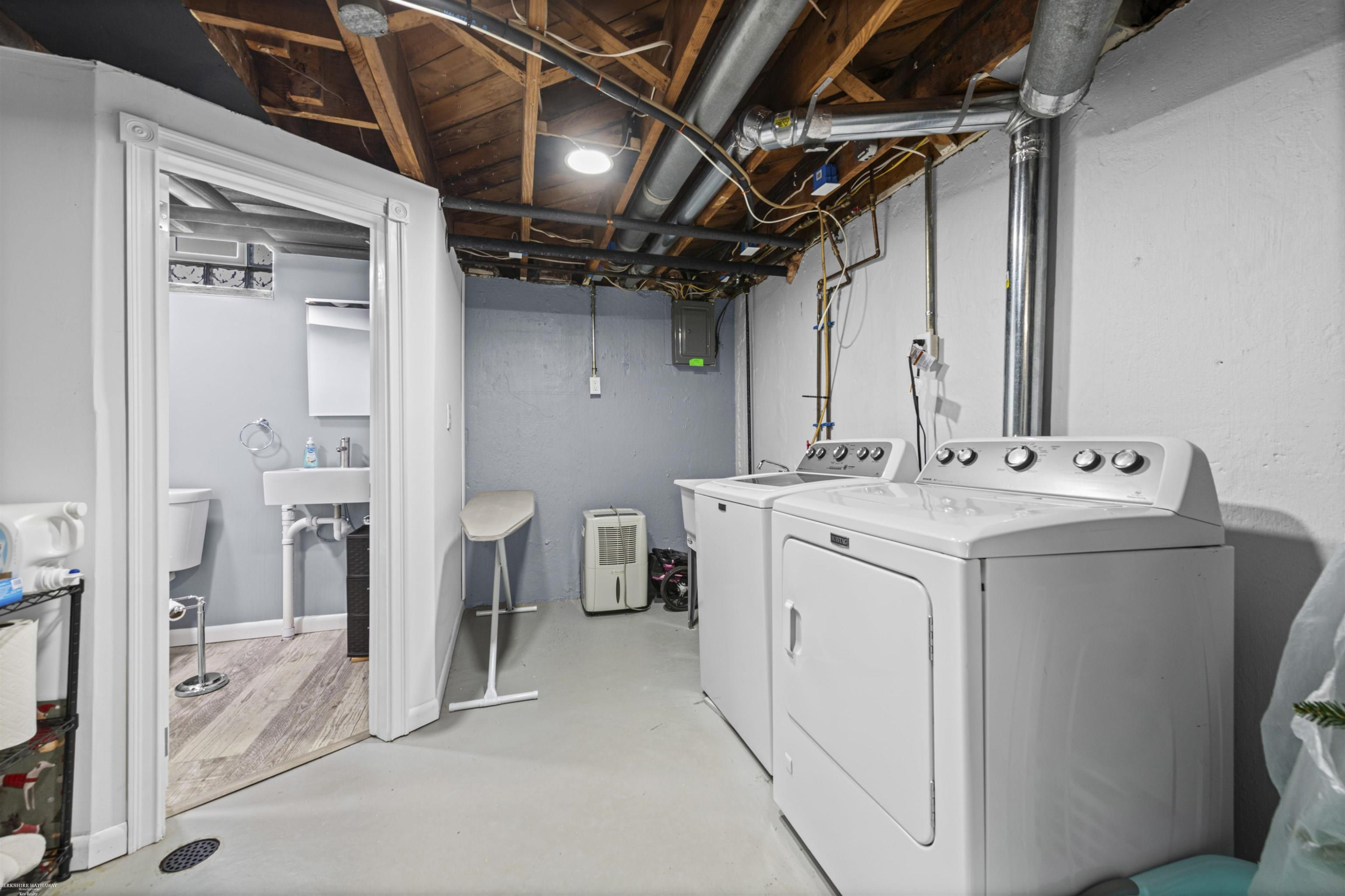 23322 Edsel Ford Court, Saint Clair Shores, MI 48080 — Photo 18