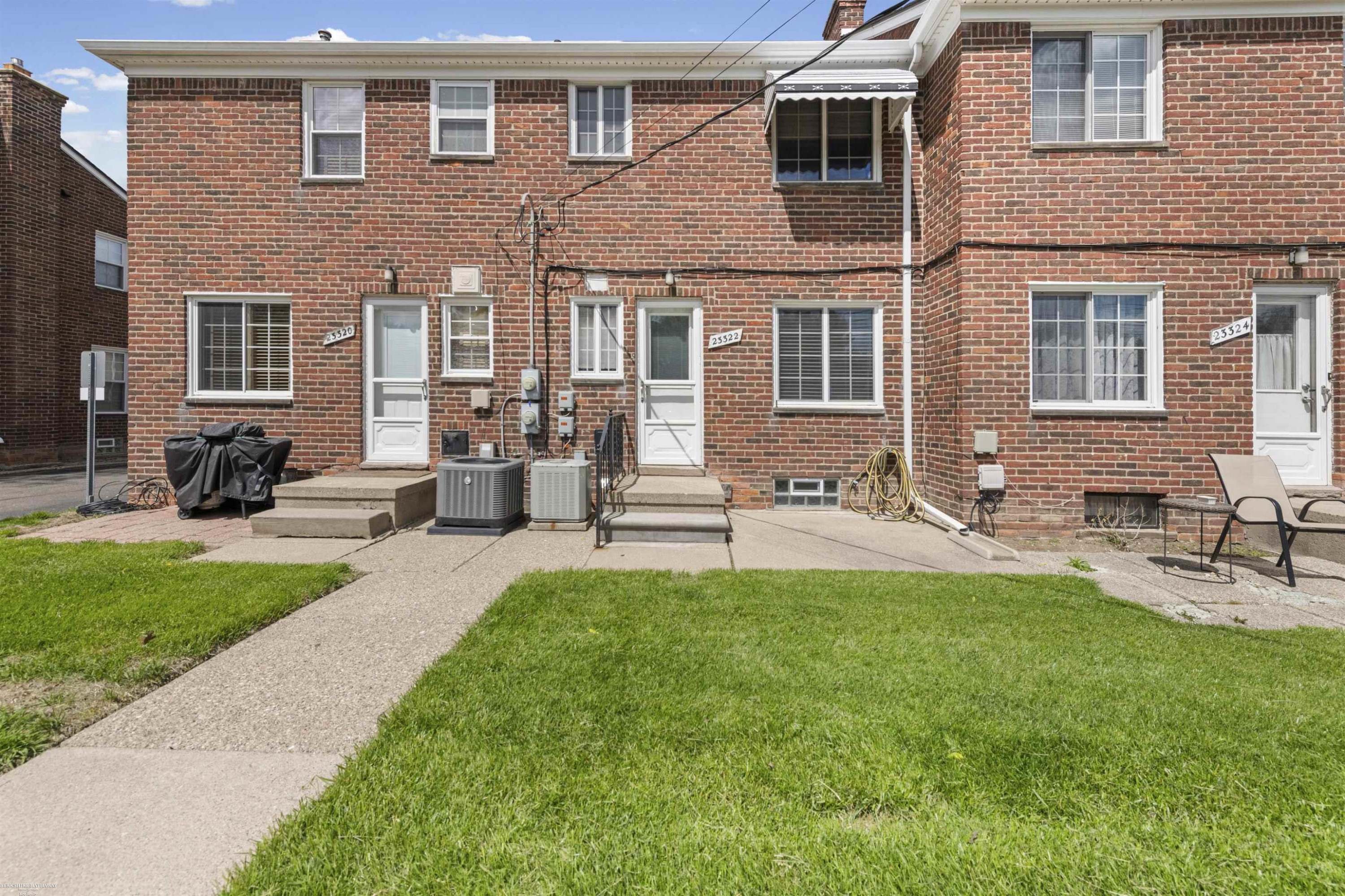 23322 Edsel Ford Court, Saint Clair Shores, MI 48080 — Photo 21