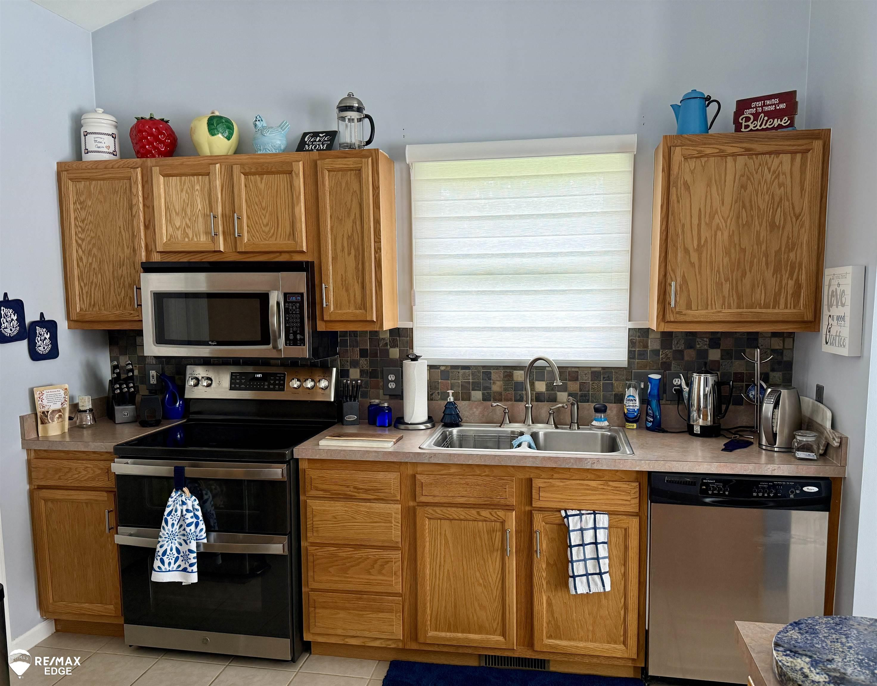 2131 Carriage Hill Circle, Lapeer, MI 48446 — Photo 8