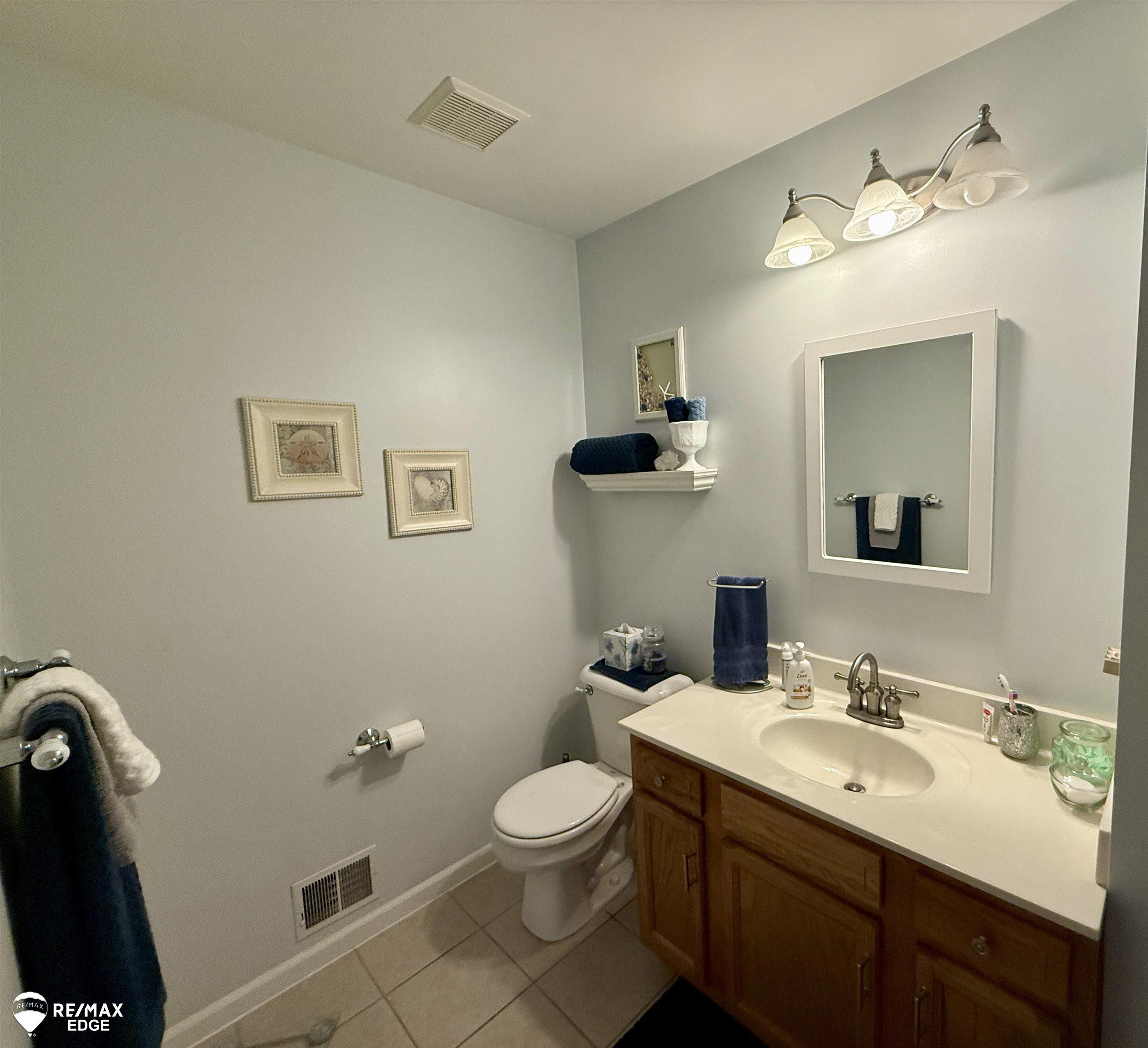 2131 Carriage Hill Circle, Lapeer, MI 48446 — Photo 12