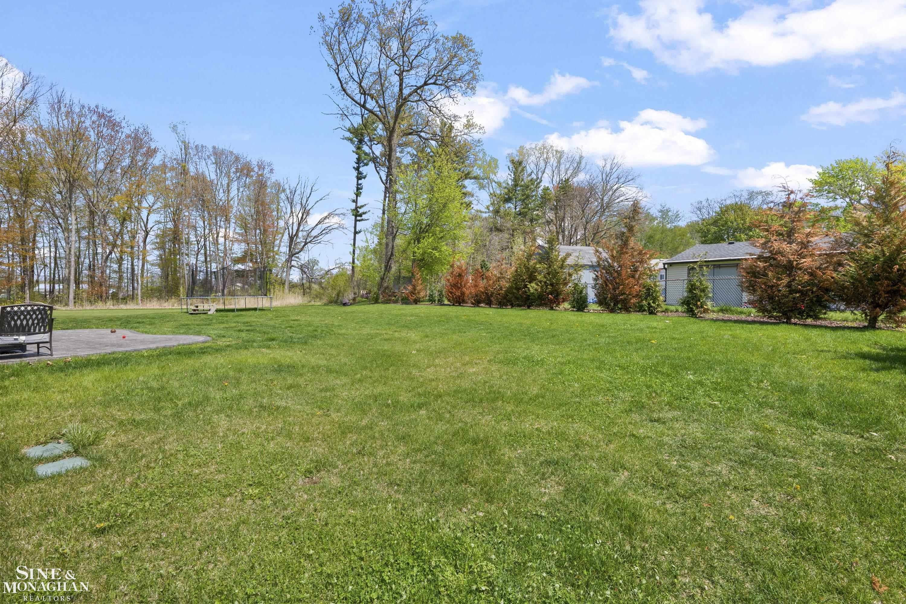 50490 Oakbrooke Drive, MI 48047 — Photo 32