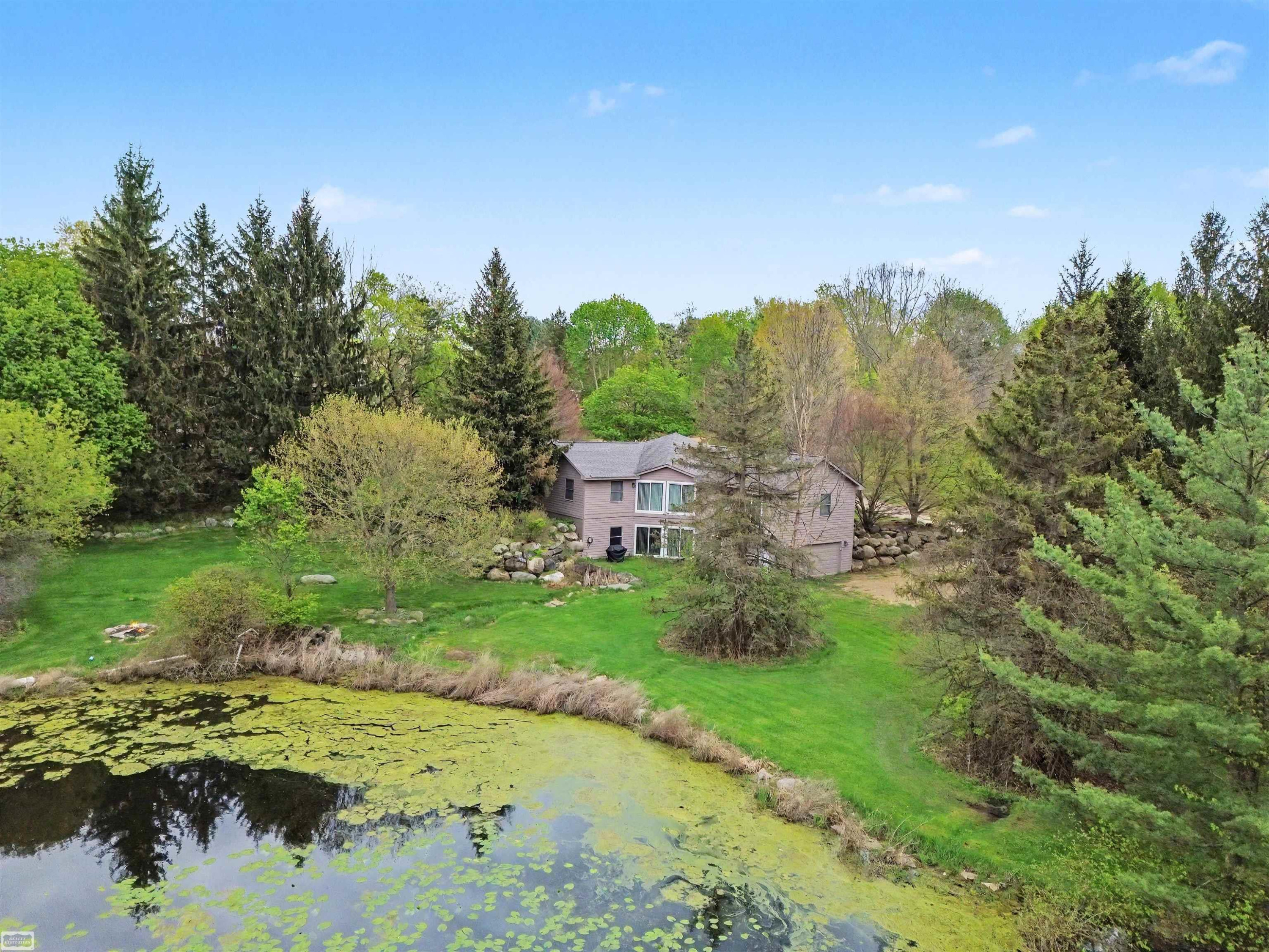 8978 Hidden Lake Drive, Howell, MI 48855 — Photo 2